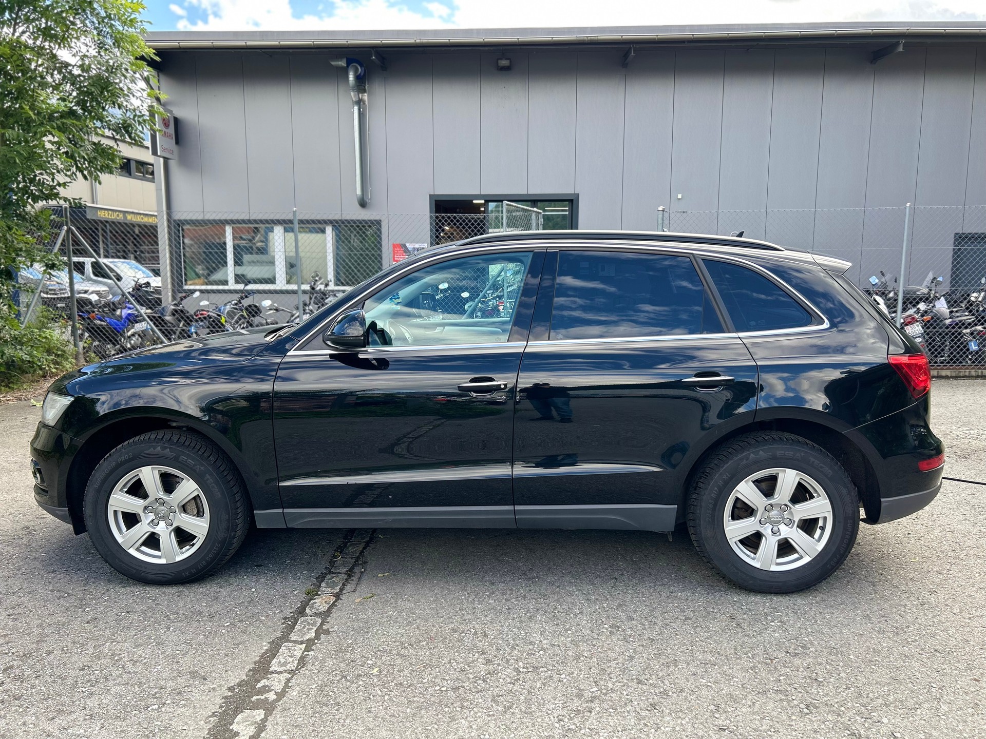 AUDI Q5 2.0 TDI quattro S-tronic-image-6