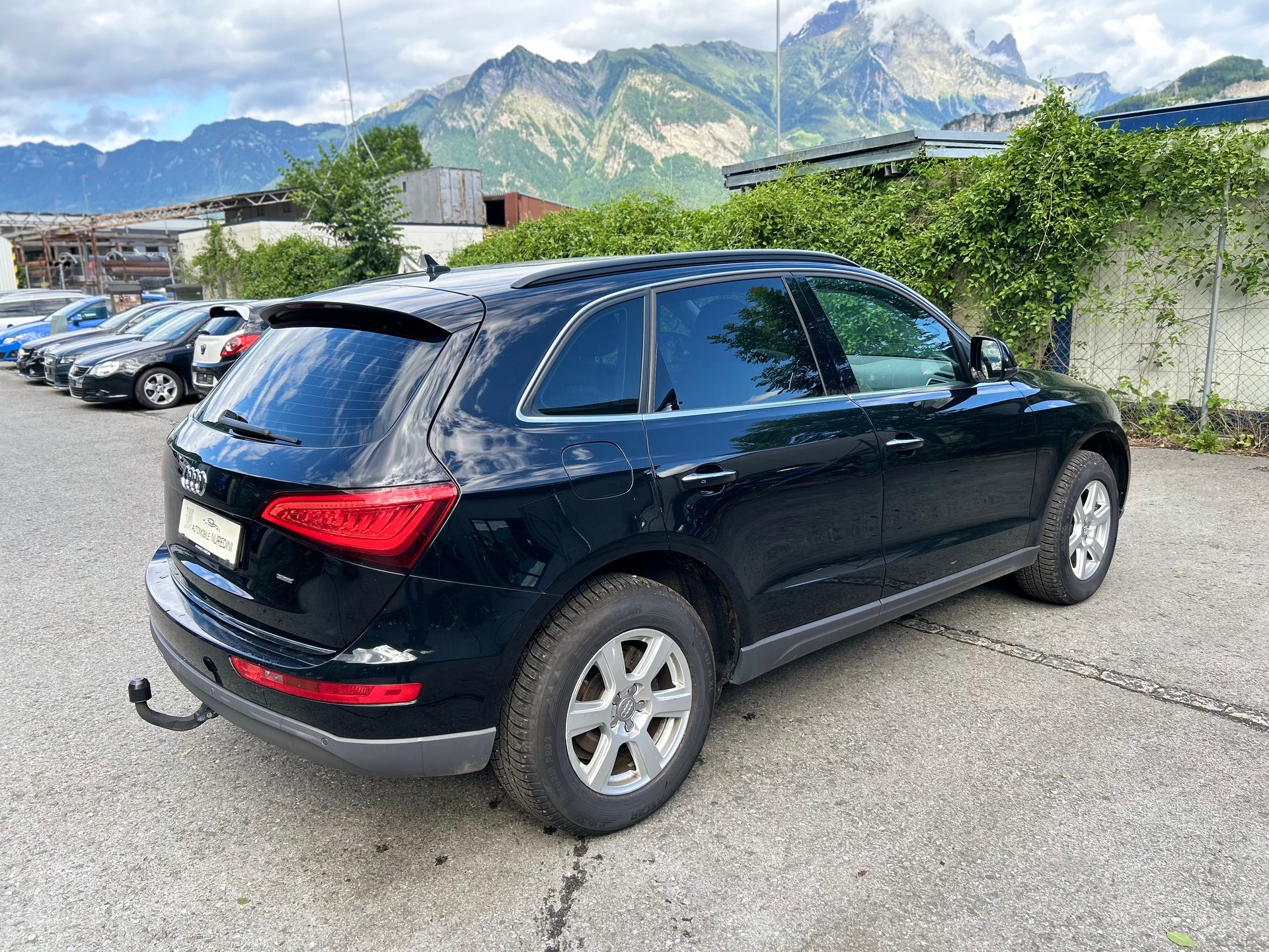 AUDI Q5 2.0 TDI quattro S-tronic-image-2