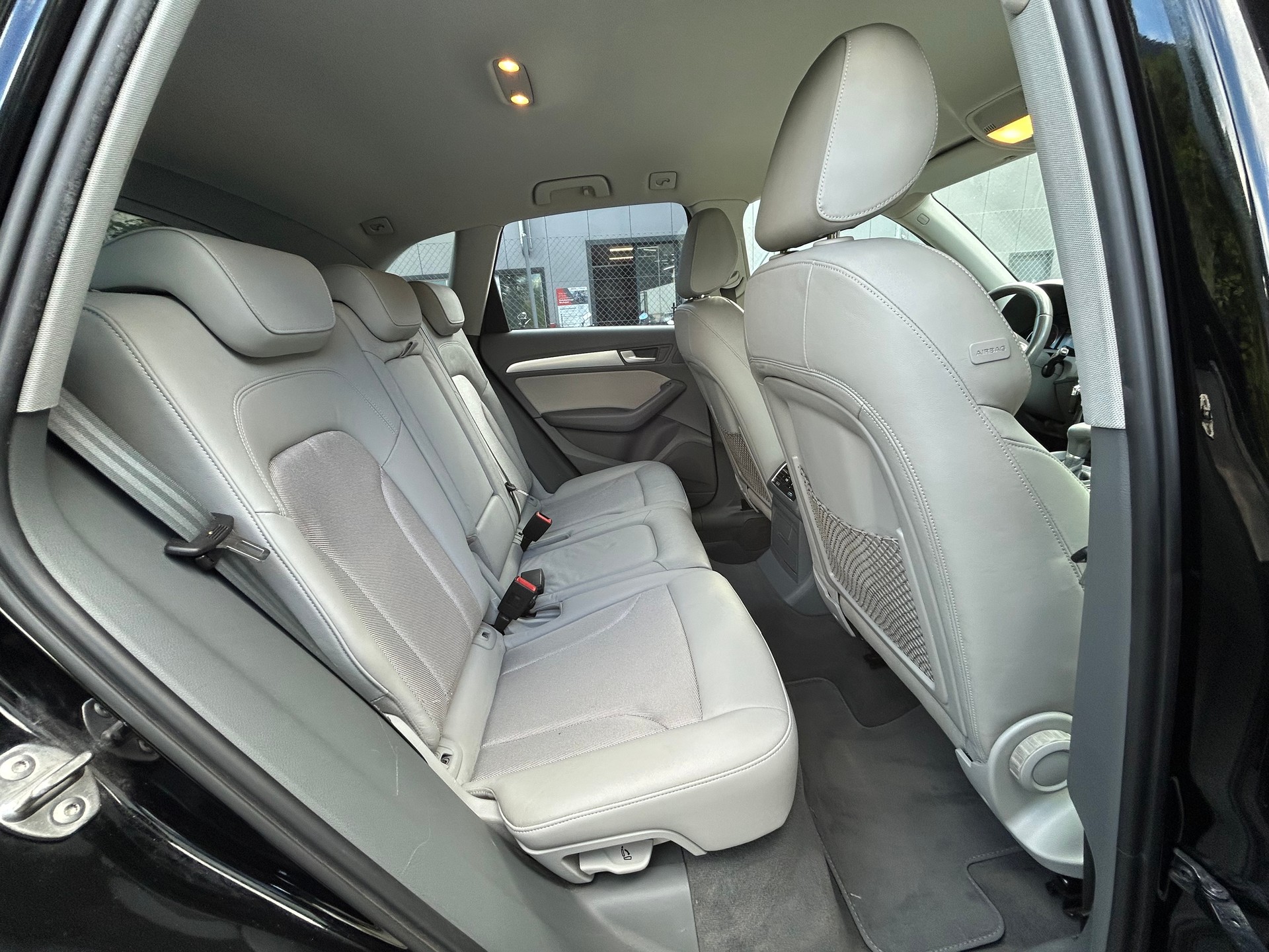 AUDI Q5 2.0 TDI quattro S-tronic-image-12