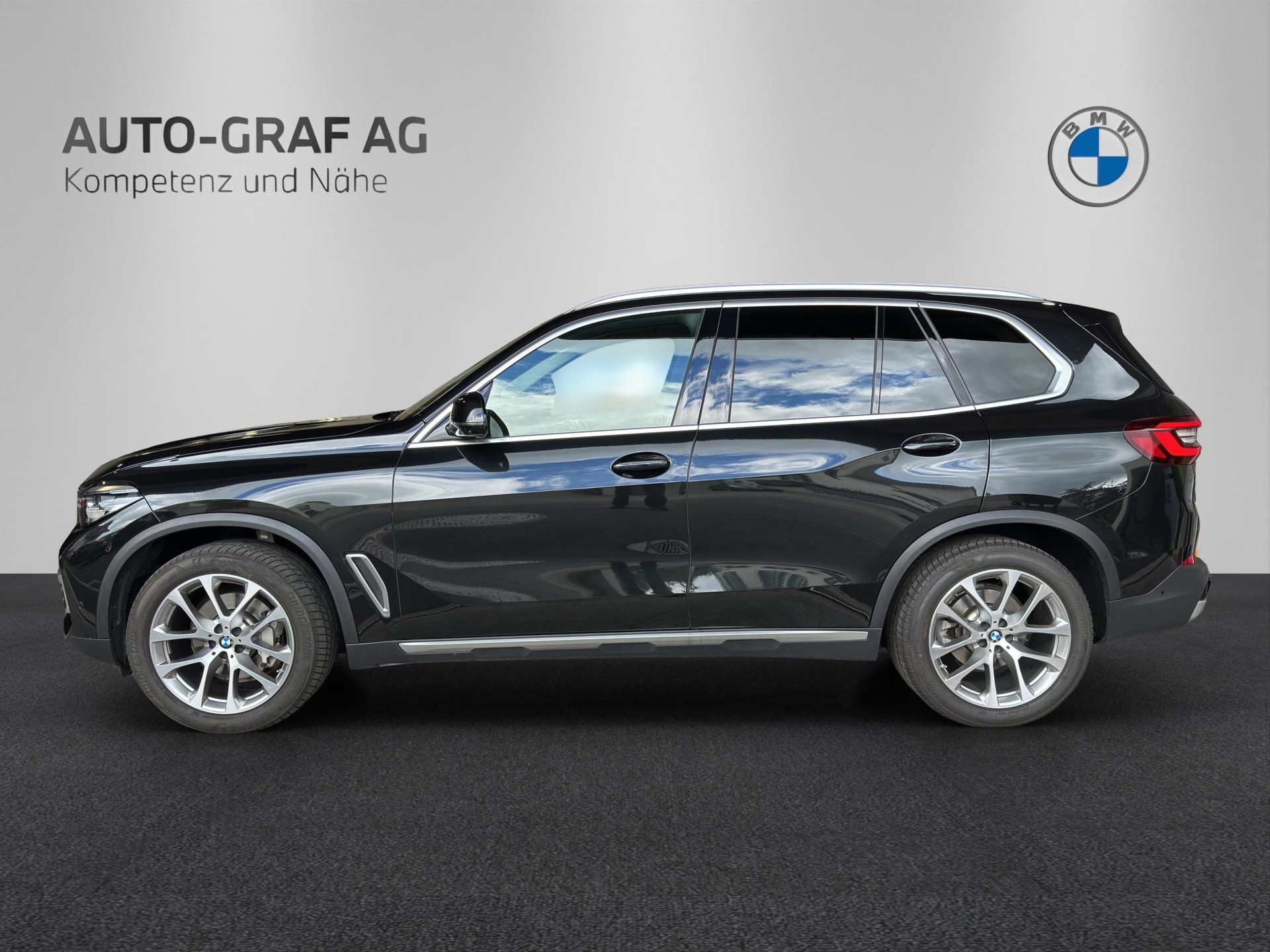 BMW X5 25d xDrive-showroom-element-1