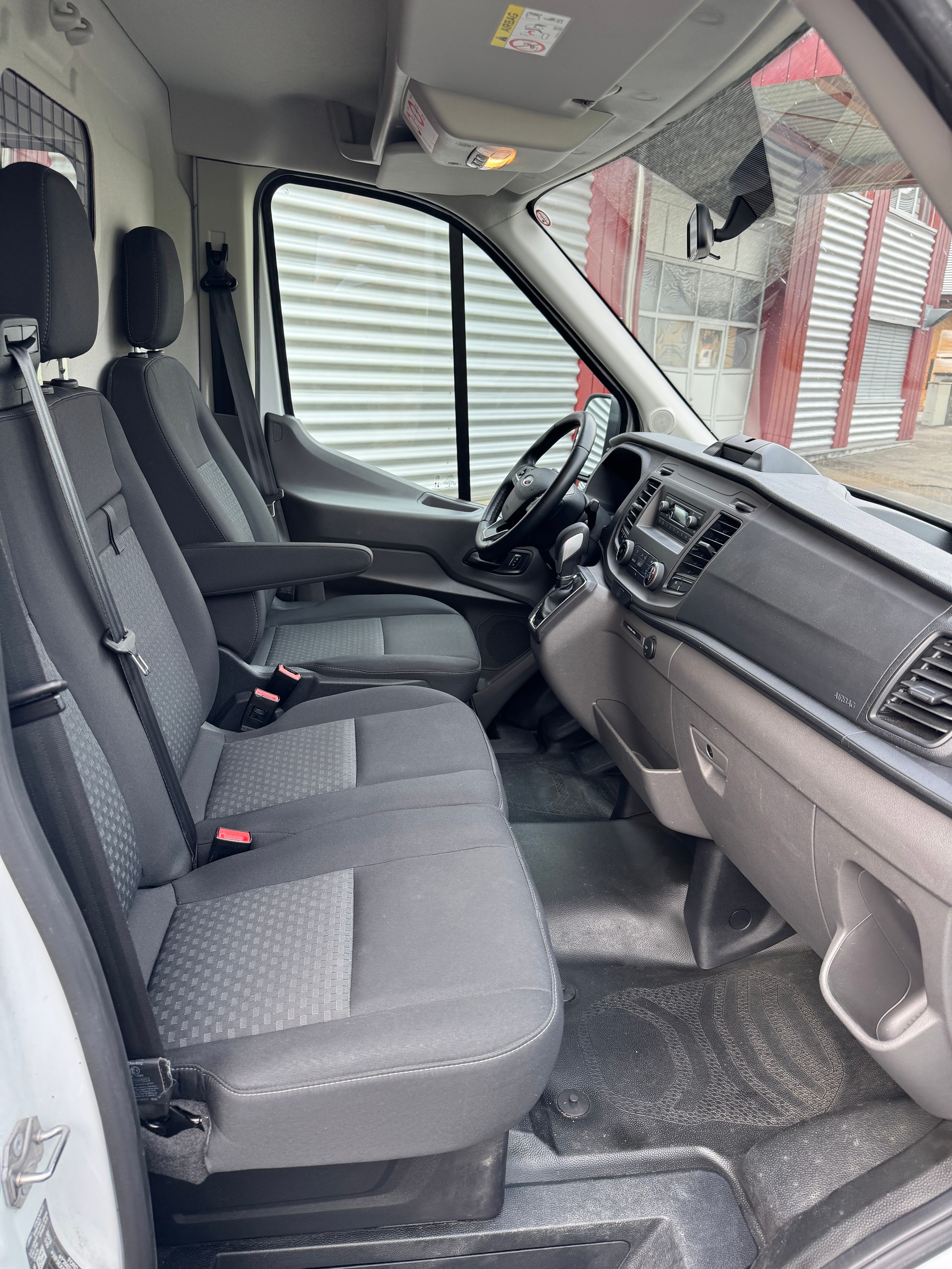 FORD Transit Van 350 L3 Trend 2.0 TDCi 130 FWD A-image-12