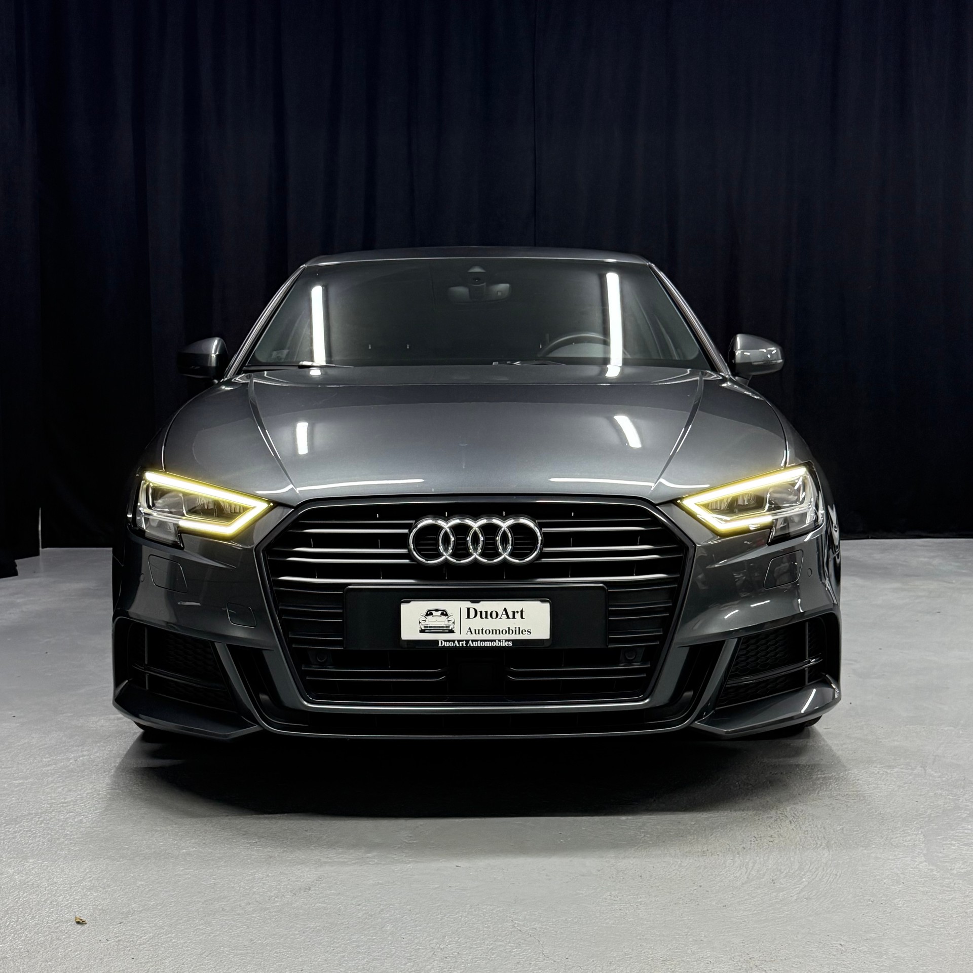AUDI A3 Sportback 35 TFSI Sport S-tronic-image-2