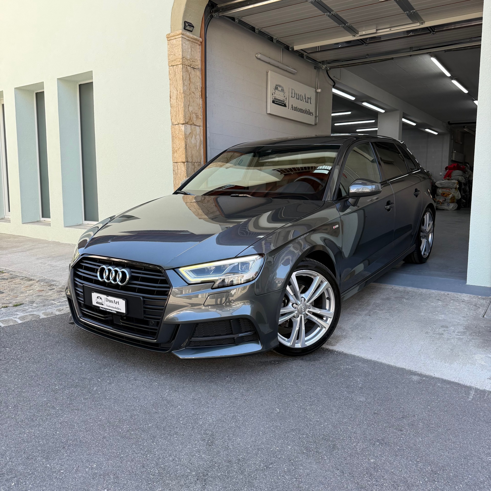 AUDI A3 Sportback 35 TFSI Sport S-tronic-image-0