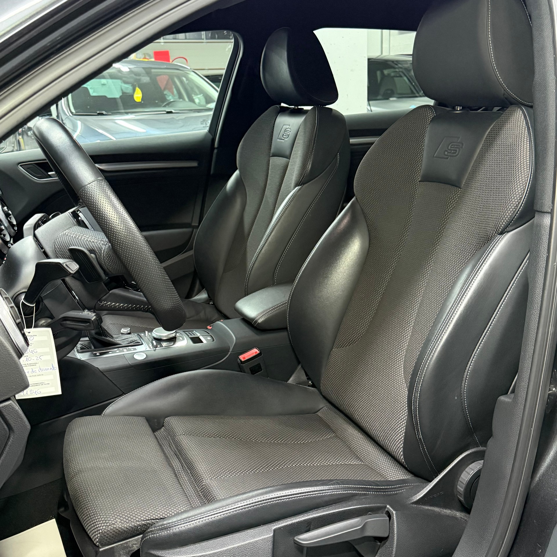 AUDI A3 Sportback 35 TFSI Sport S-tronic-image-13