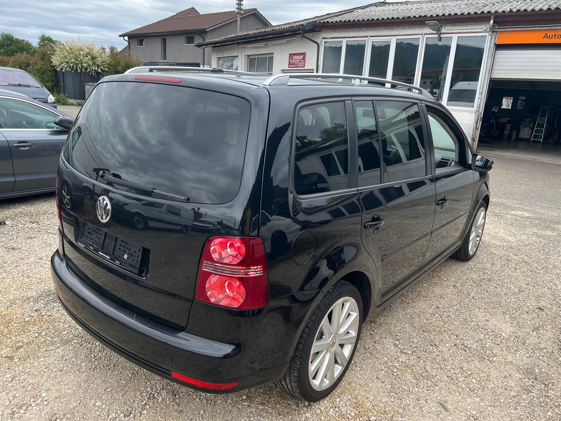 VW Touran 1.4 TSI Highline DSG-image-3