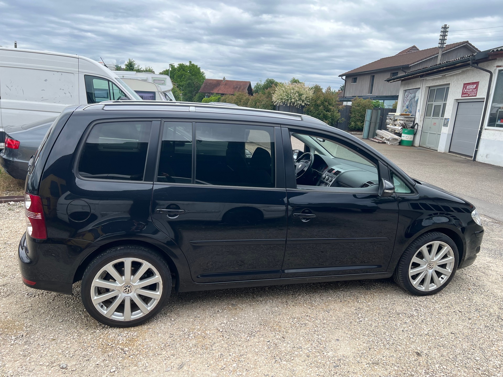 VW Touran 1.4 TSI Highline DSG-image-4