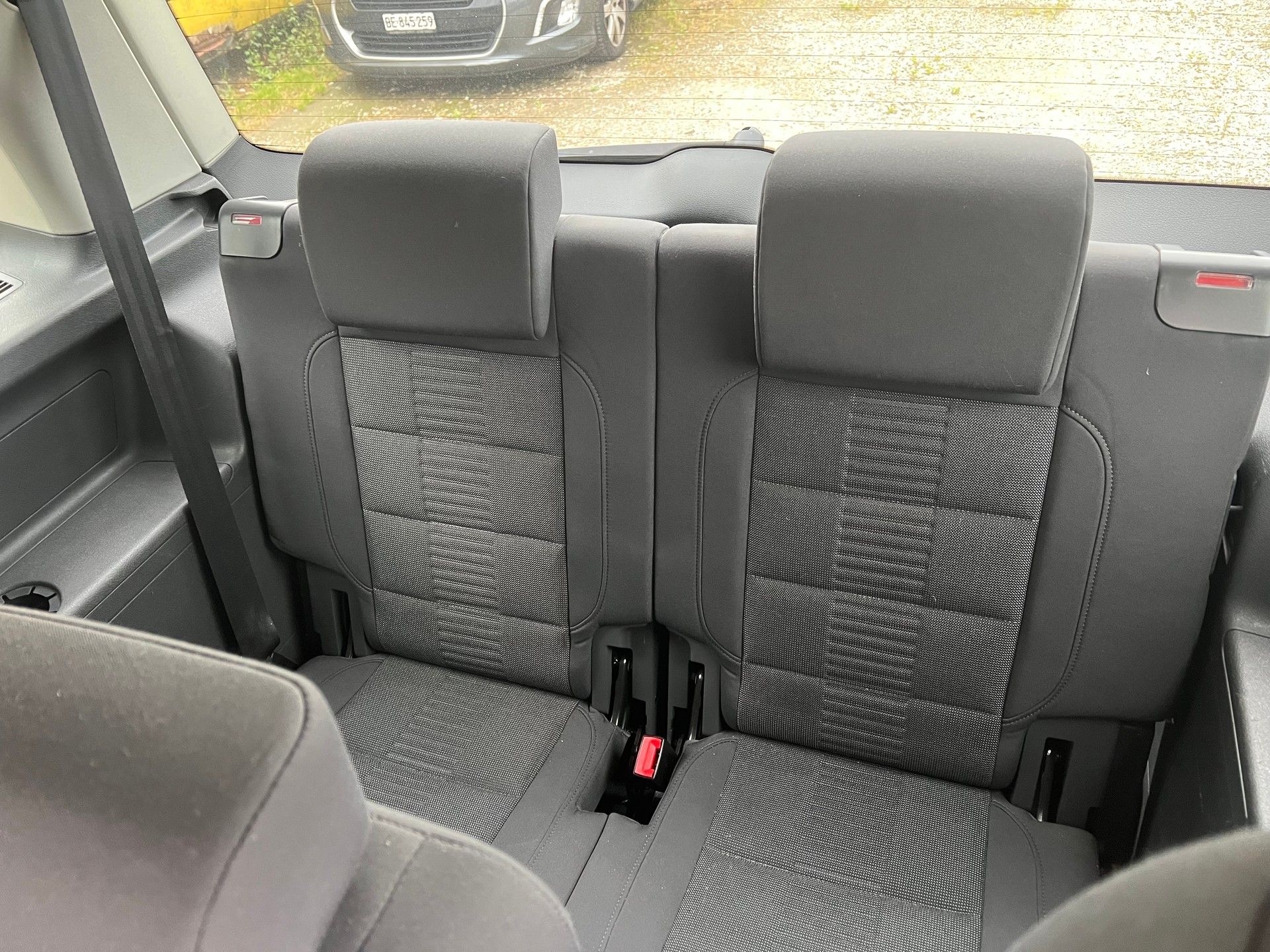 VW Touran 1.4 TSI Highline DSG-image-11