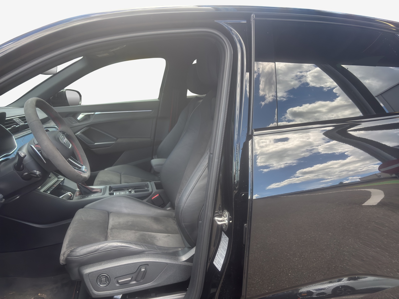 AUDI RS Q3 Sportback quattro S tronic-image-7
