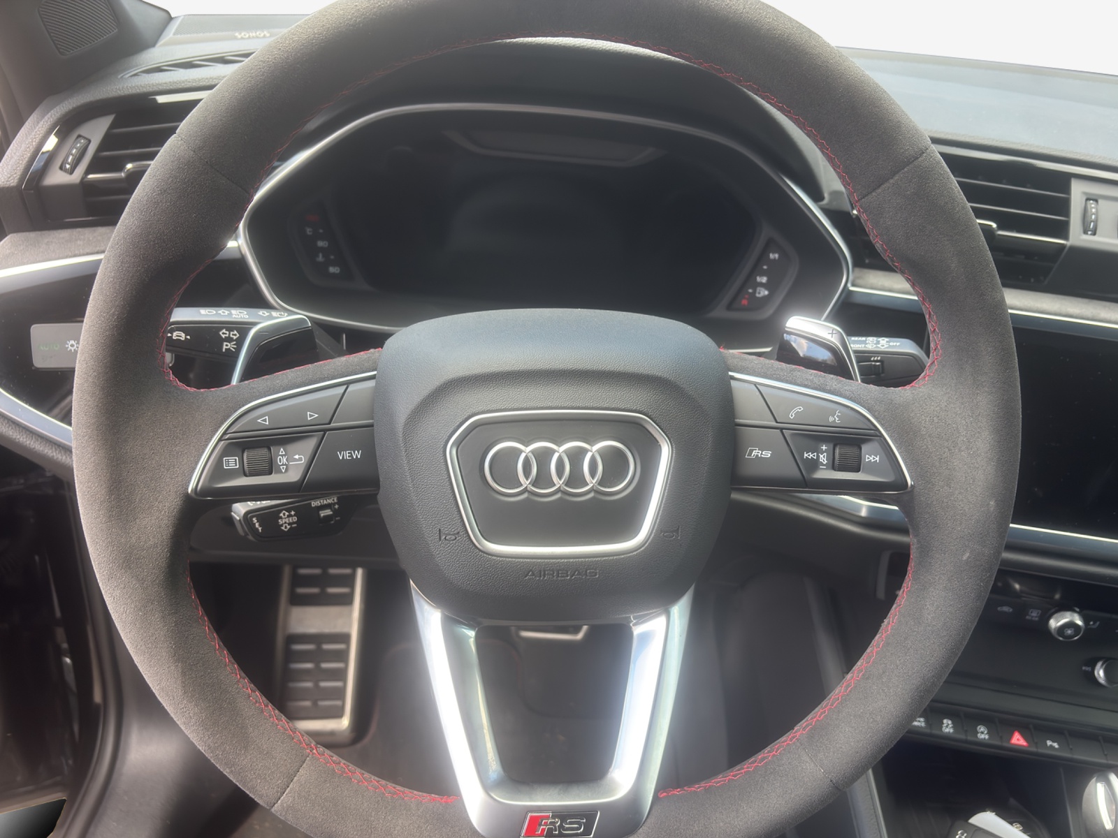 AUDI RS Q3 Sportback quattro S tronic-image-9