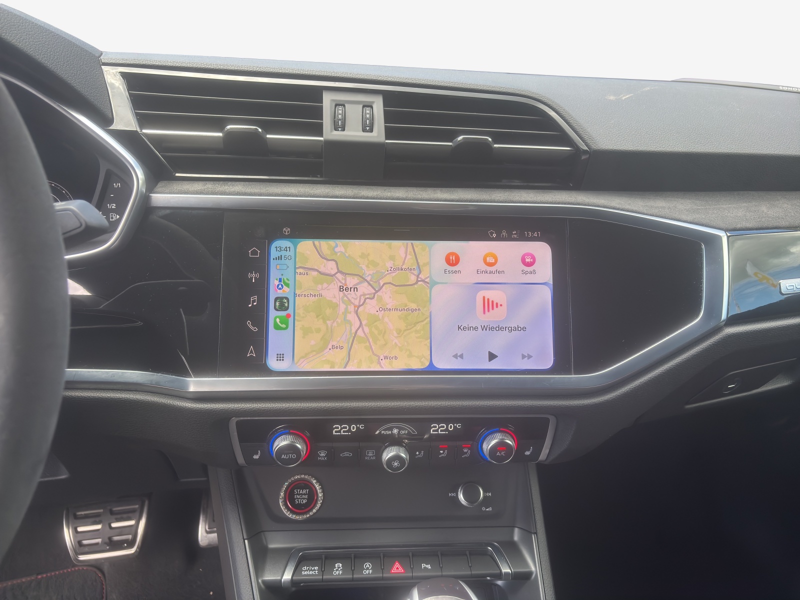 AUDI RS Q3 Sportback quattro S tronic-image-10