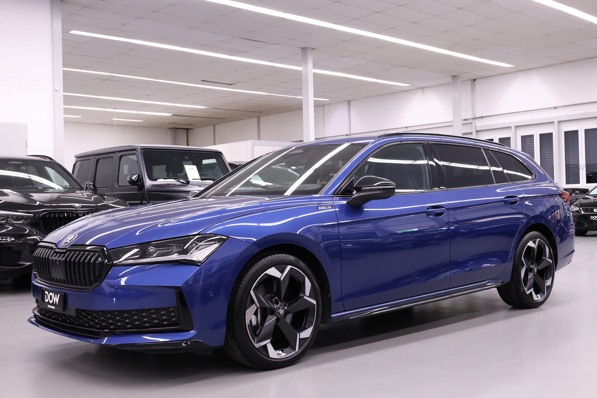 SKODA Superb Combi 2.0 TDI Sportline 4x4 DSG-image-1
