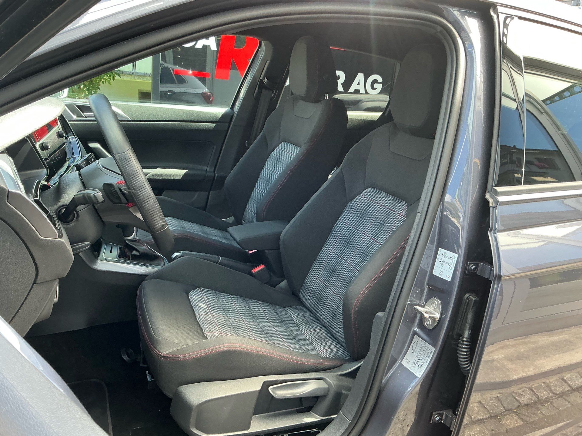 VW Polo 2.0 TSI DSG GTI *** TOP AUSSTATTUNG ***-image-7