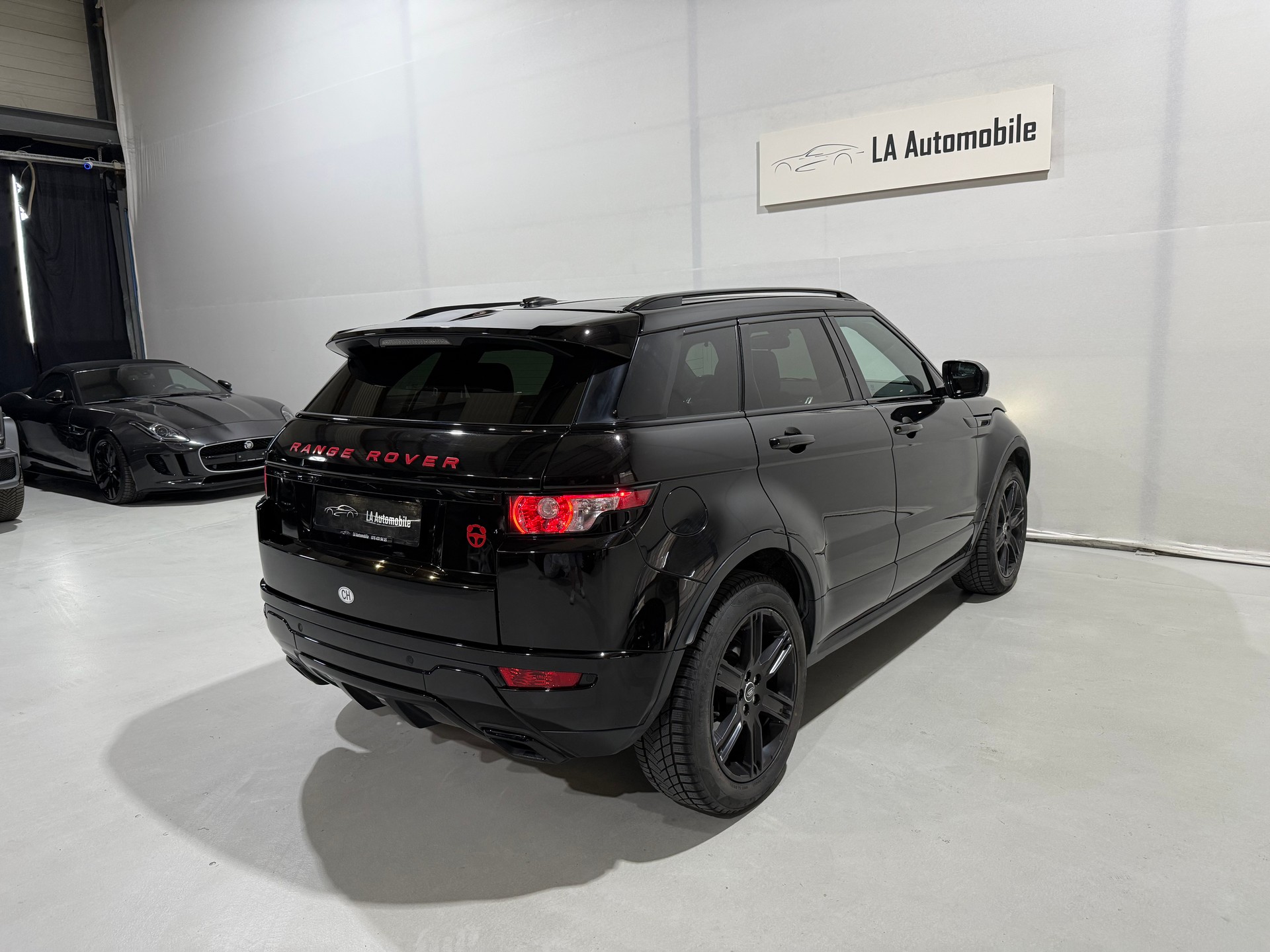 LAND ROVER Range Rover Evoque 2.2 SD4 Dynamic Spirit AT6-image-8