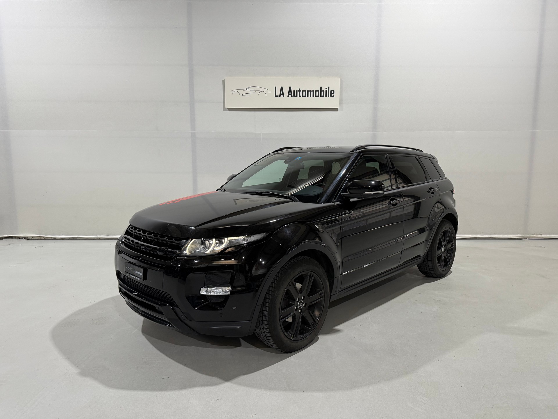 LAND ROVER Range Rover Evoque 2.2 SD4 Dynamic Spirit AT6-image-0