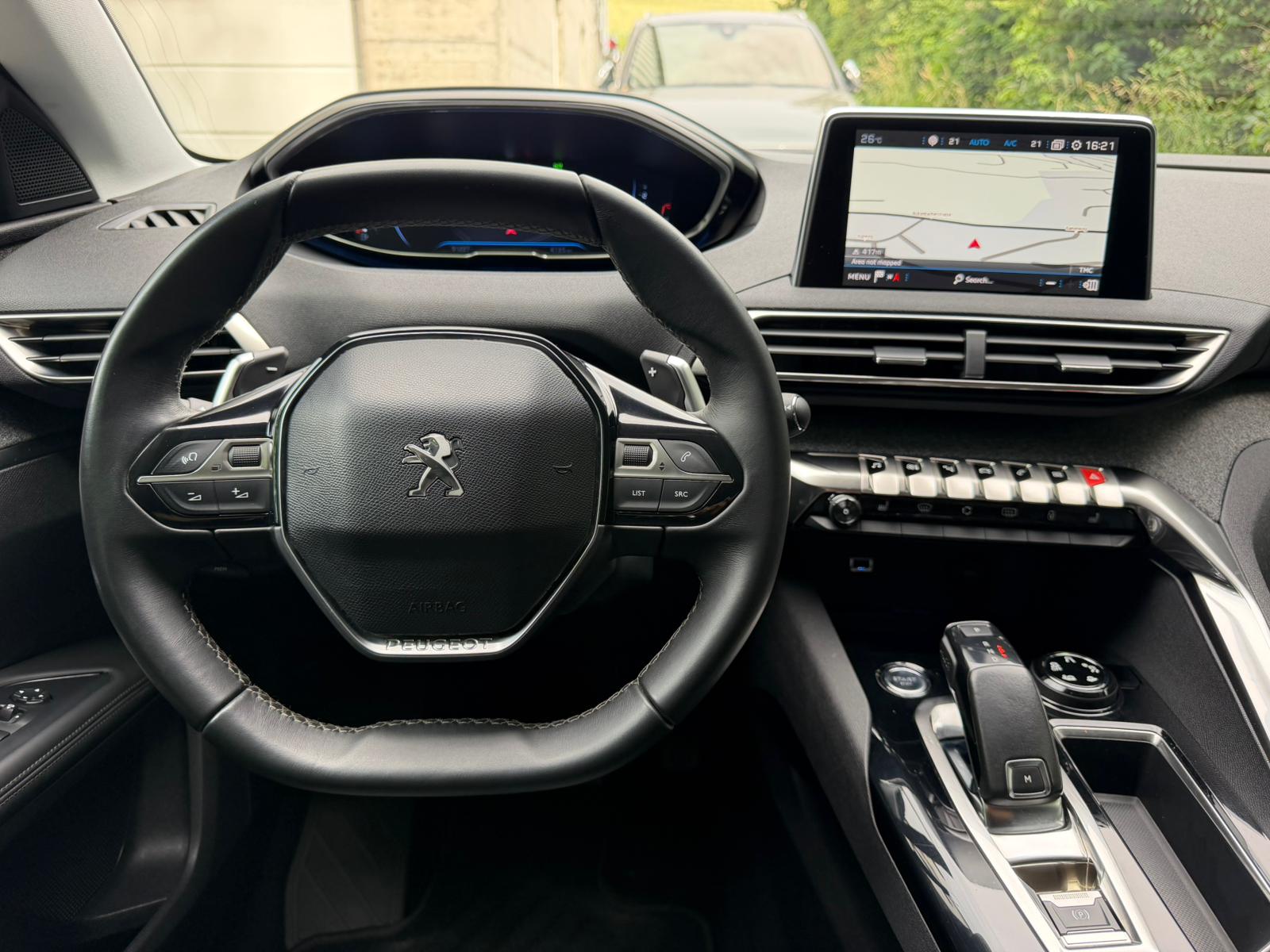 PEUGEOT 5008 1.6 THP Allure EAT-image-22