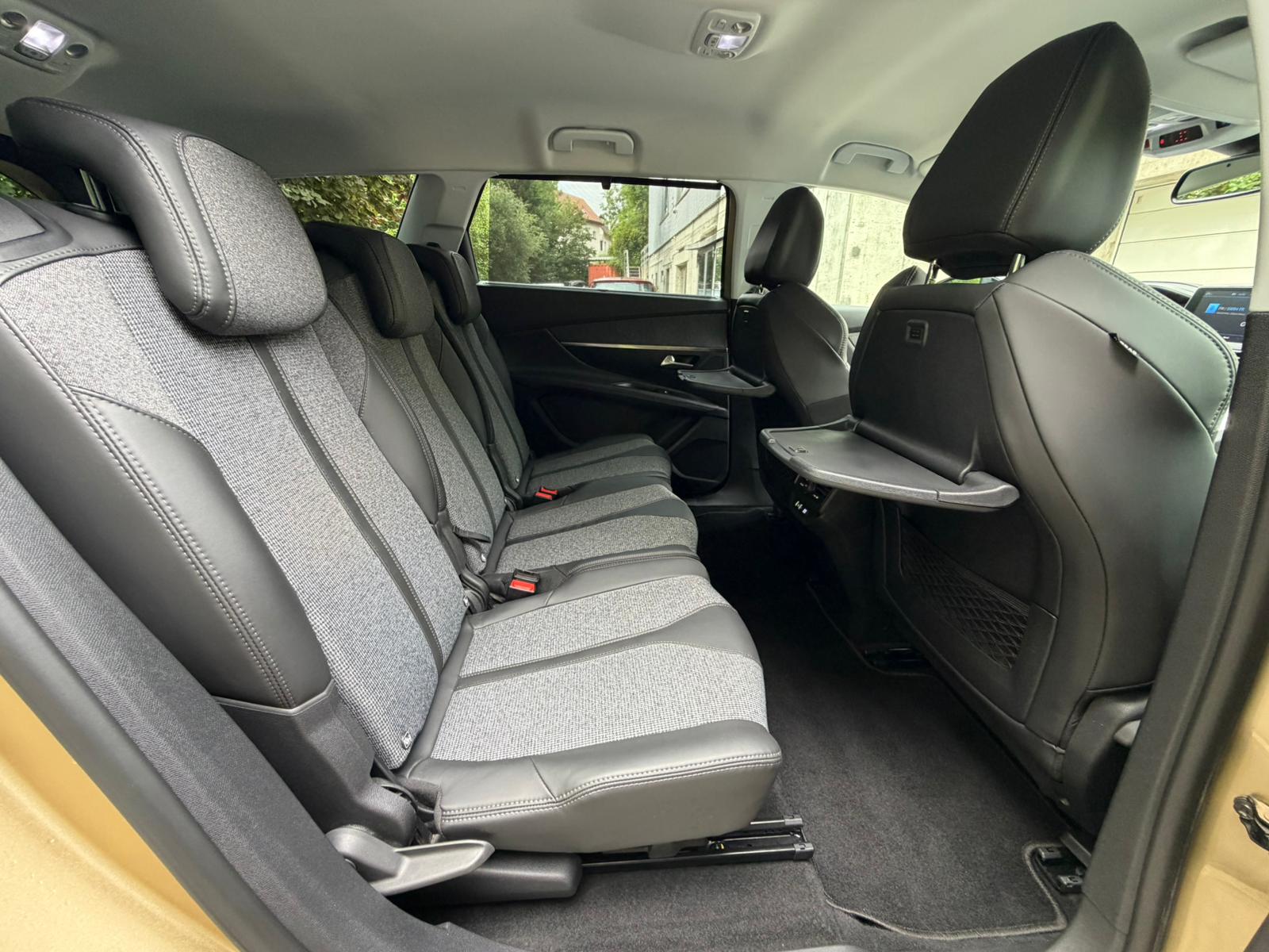 PEUGEOT 5008 1.6 THP Allure EAT-image-18
