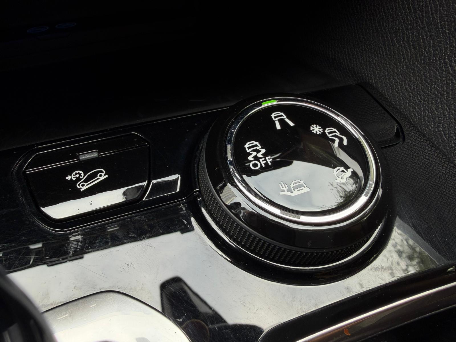 PEUGEOT 5008 1.6 THP Allure EAT-image-25