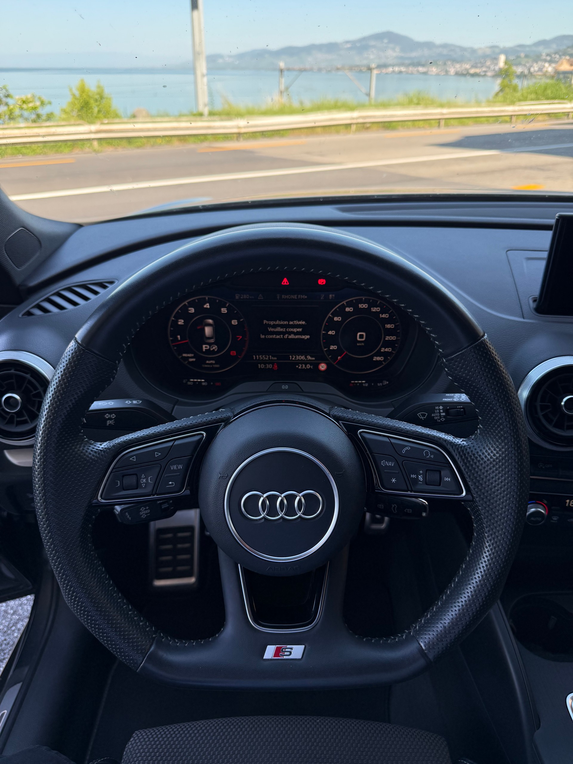 AUDI A3 Sportback 35 TFSI Sport S-tronic-image-11