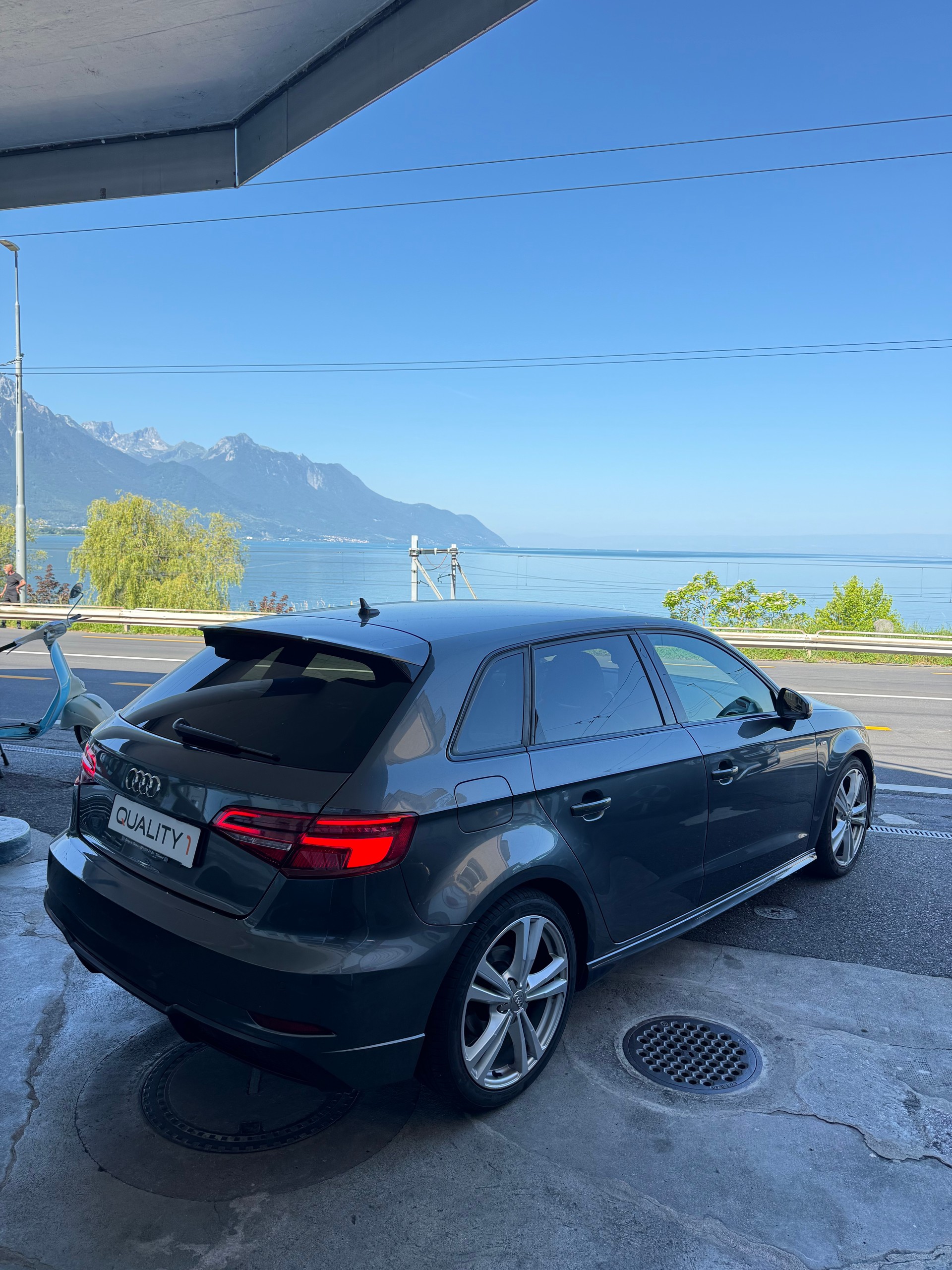 AUDI A3 Sportback 35 TFSI Sport S-tronic-image-2