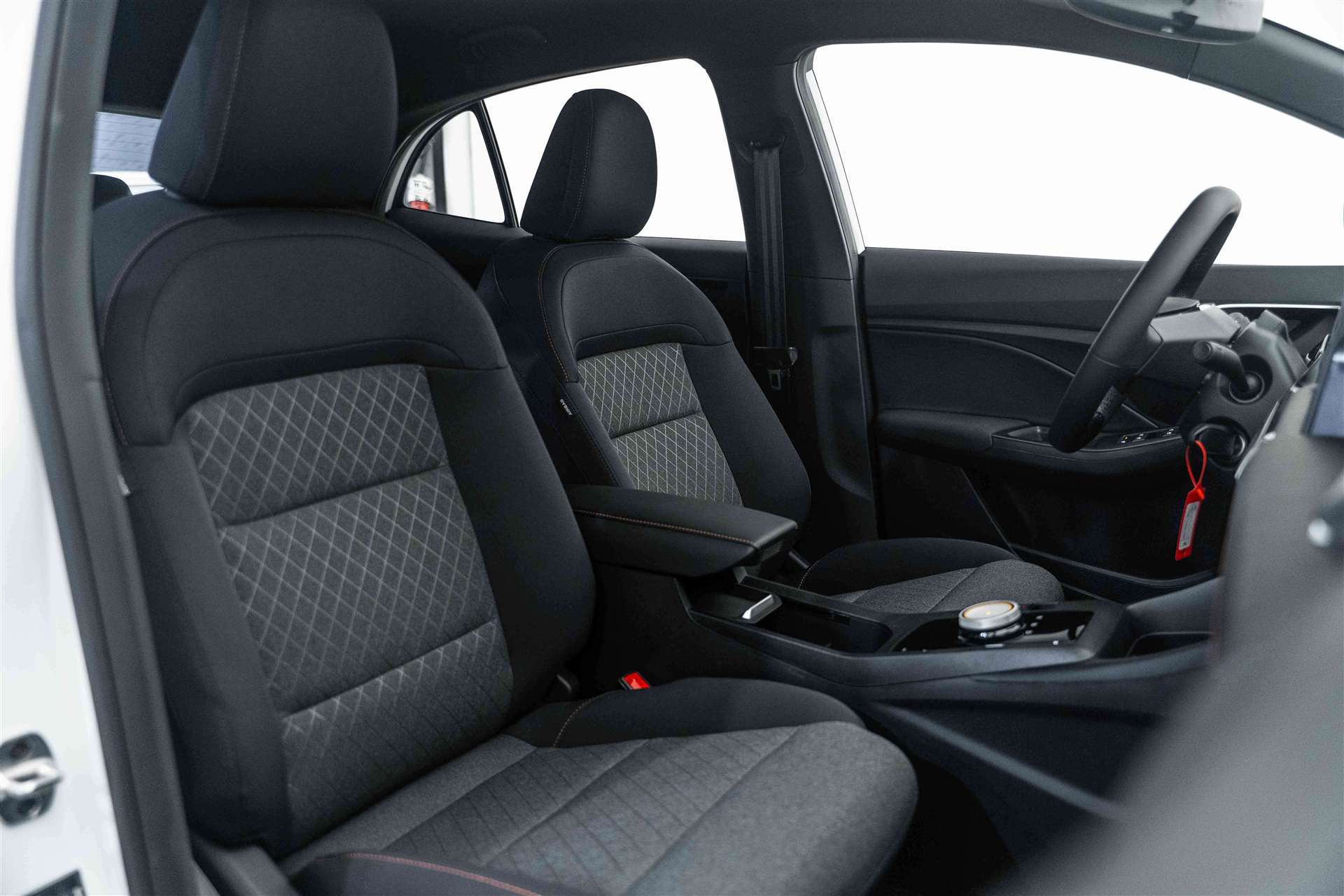 MG 3 1.5 Hybrid Standard Automat NEW-image-11