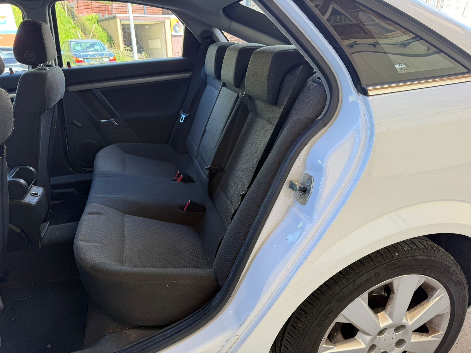 OPEL Vectra 2.2 Elegance-image-8