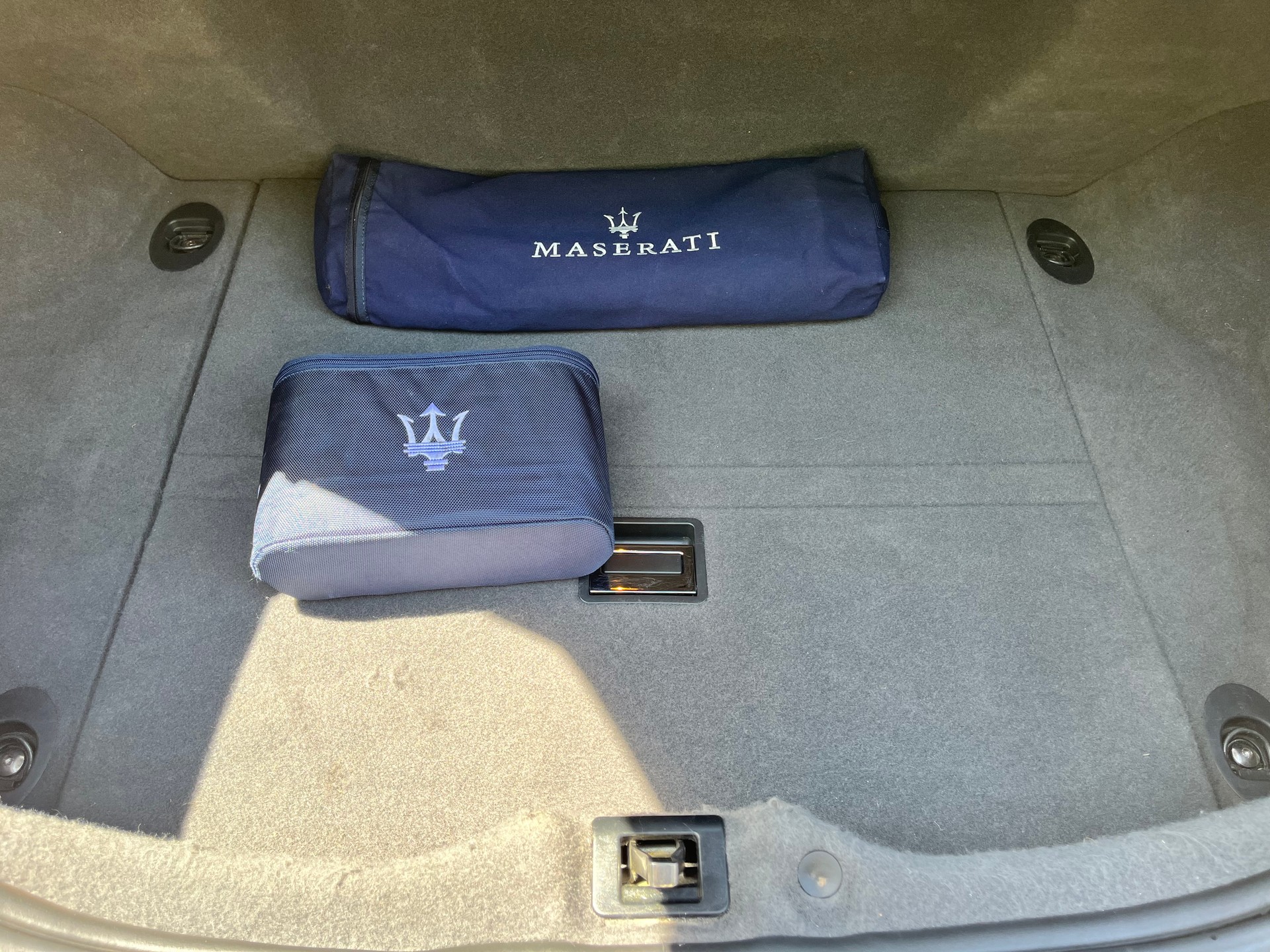MASERATI 4.7 V8 S-image-15