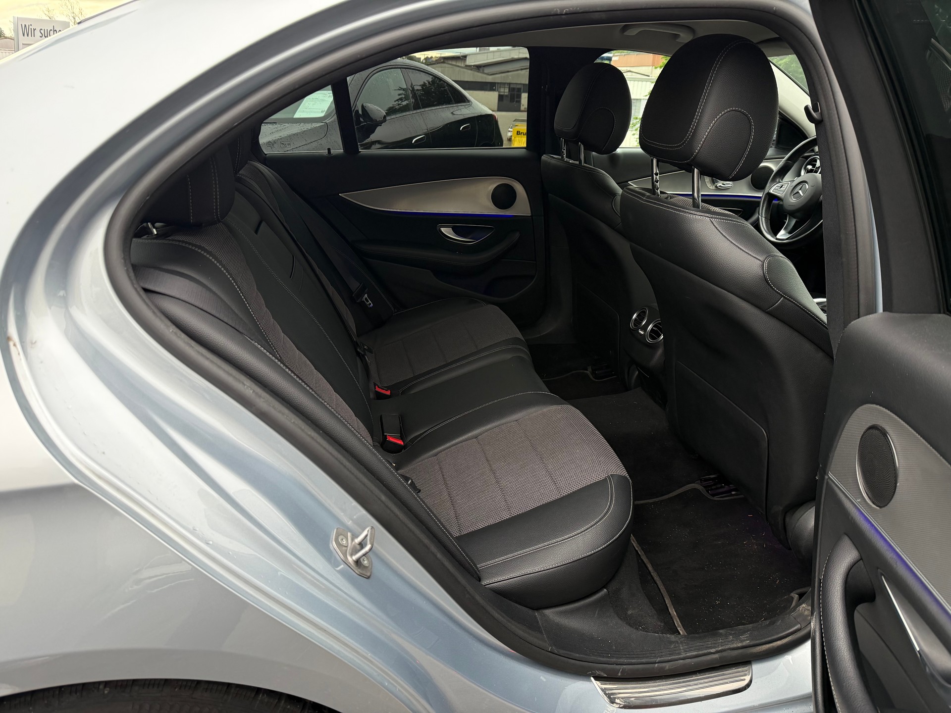 MERCEDES-BENZ E 200 Avantgarde 9G-Tronic-image-11