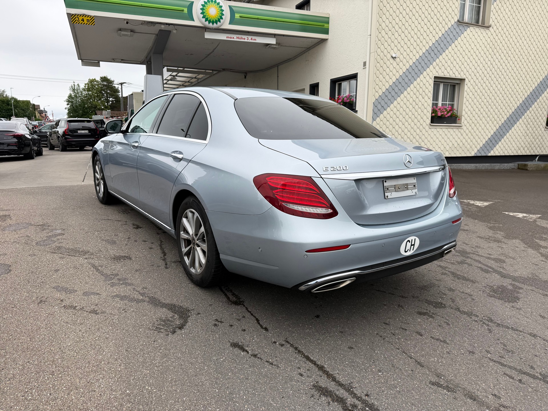 MERCEDES-BENZ E 200 Avantgarde 9G-Tronic-image-3