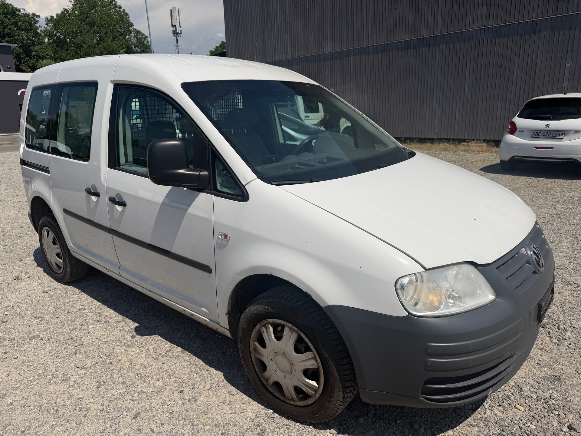 VW Caddy 1.9TDI PD 4Motion-image-1
