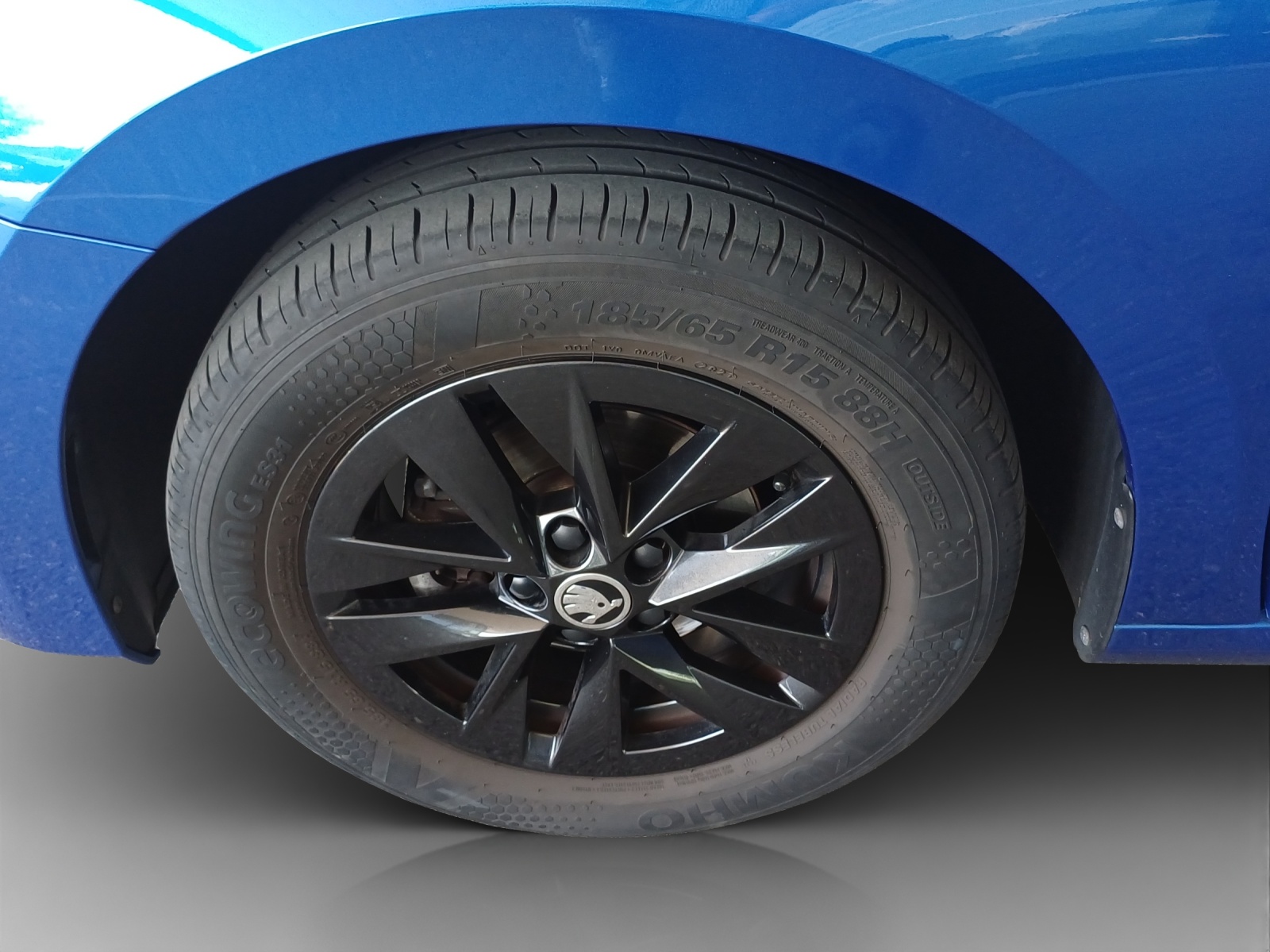 SKODA Fabia 1.0 TSI Ambition-image-13
