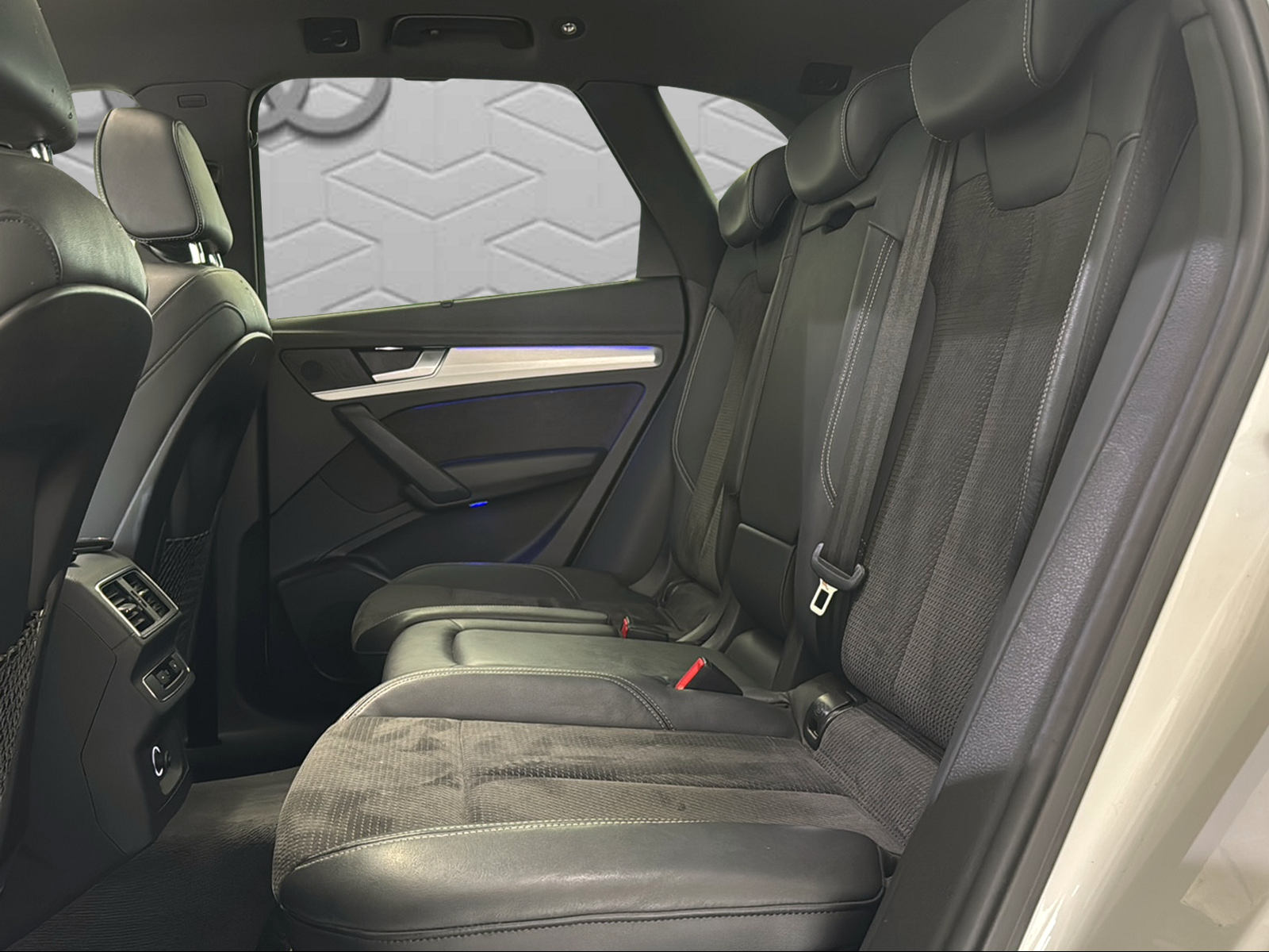AUDI Q5 2.0 TDI sport quattro S-tronic-image-15