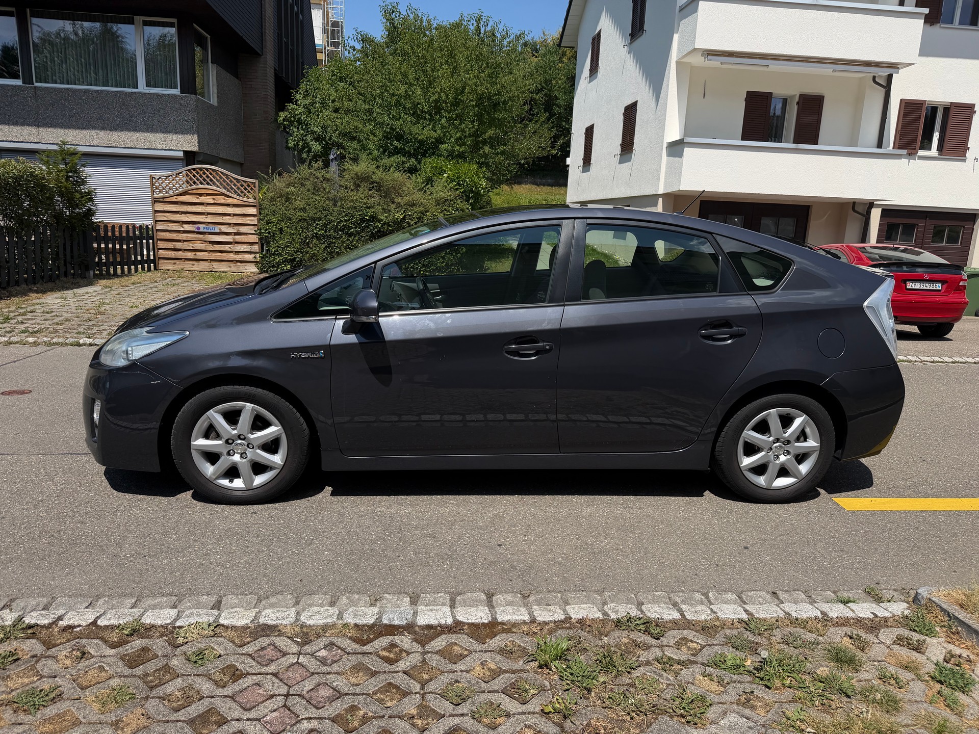 TOYOTA Prius 1.8 16V HSD Sol Premium/ FRISCH AB MFK. 24. 06. 2026. & SERVICE-image-2
