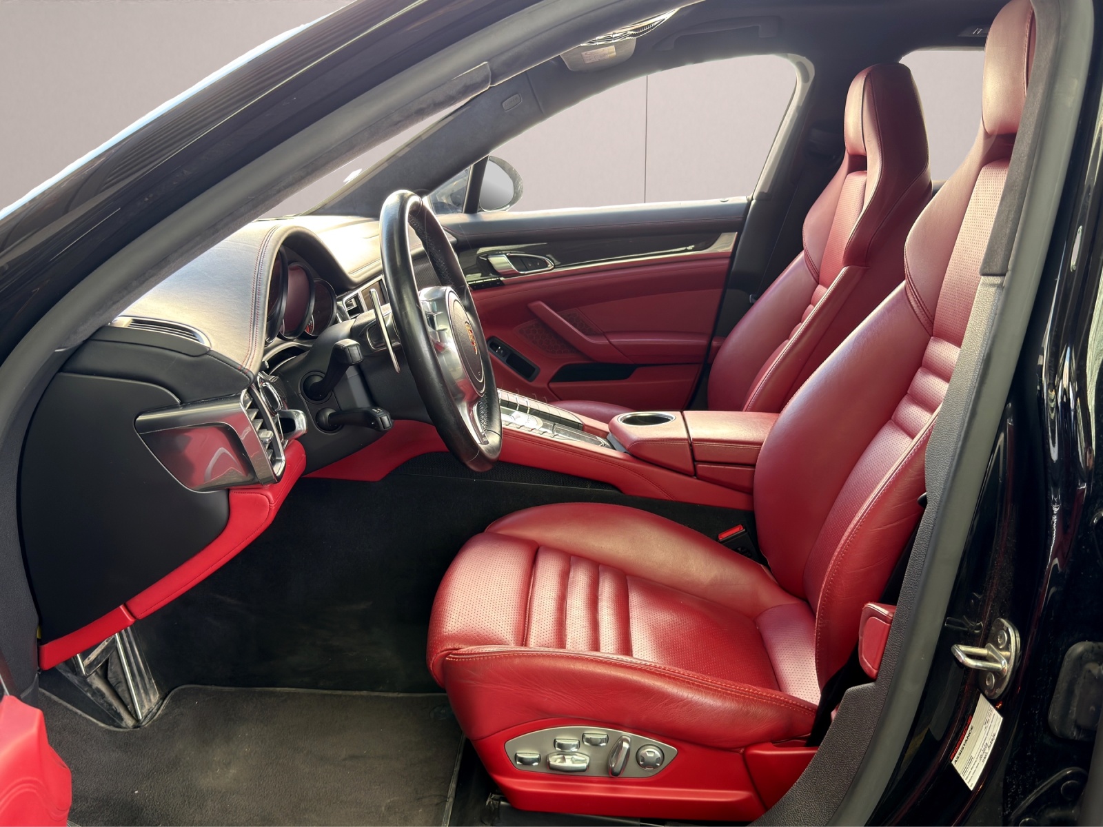PORSCHE Panamera Turbo 4.8 PDK-image-12