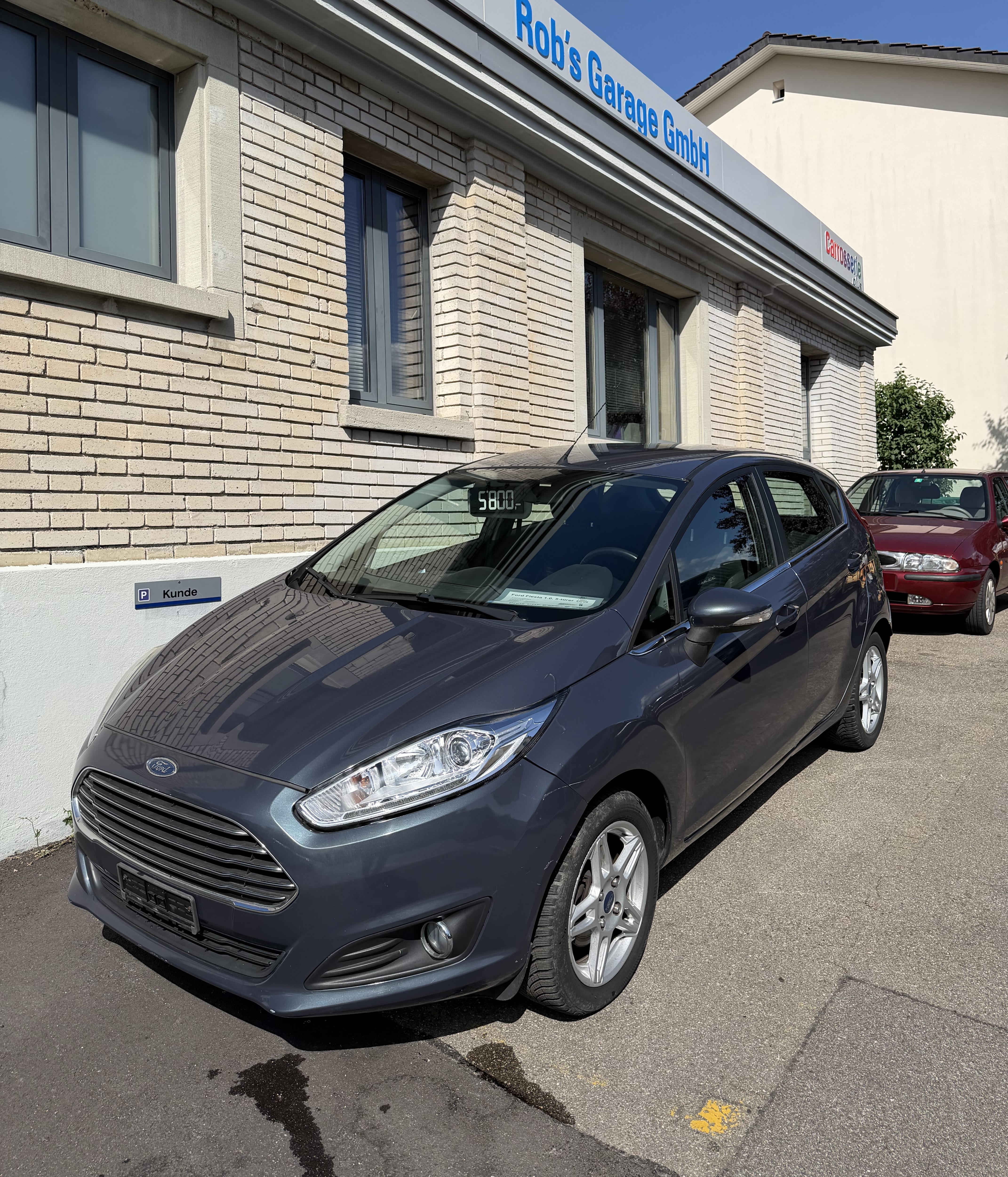 Car photo