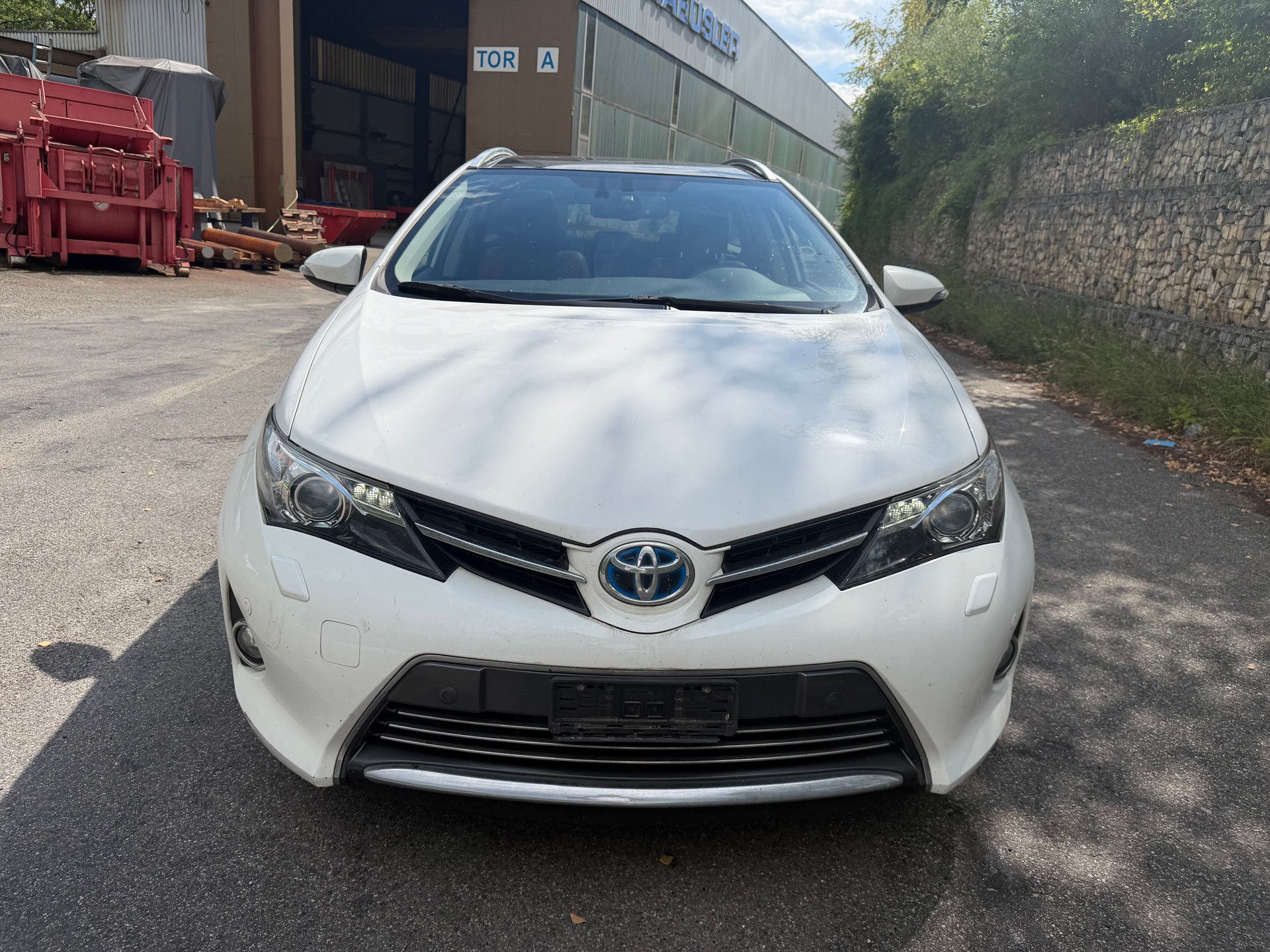 TOYOTA Auris Touring Sports 1.8 16V HSD Linea Sol-image-1