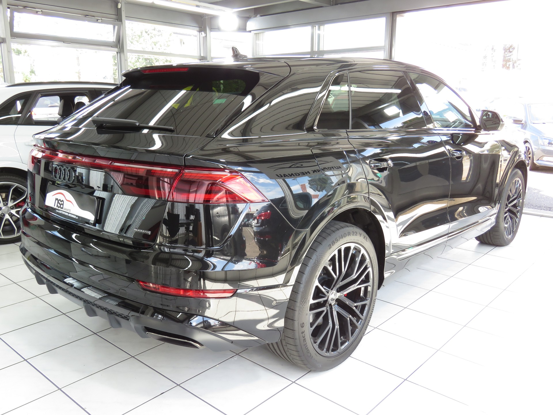 AUDI Q8 SUV 3.0 TDI Quattro 286 PS tiptronic (Automat, AHK 3.5 t)-showroom-element-3