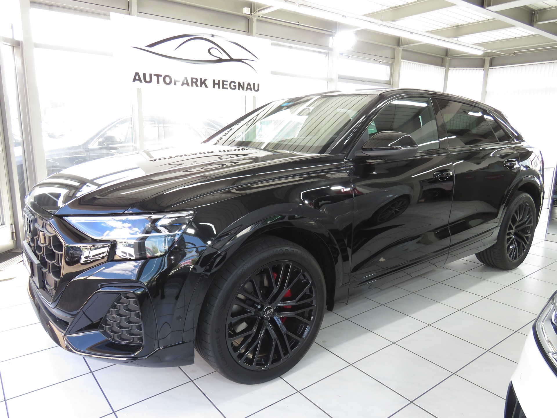 AUDI Q8 SUV 3.0 TDI Quattro 286 PS tiptronic (Automat, AHK 3.5 t)