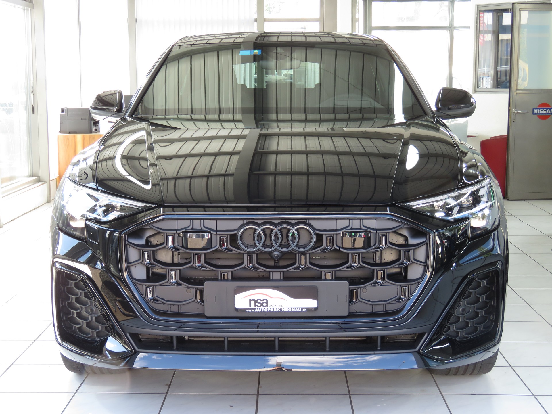 AUDI Q8 SUV 3.0 TDI Quattro 286 PS tiptronic (Automat, AHK 3.5 t)-showroom-element-1