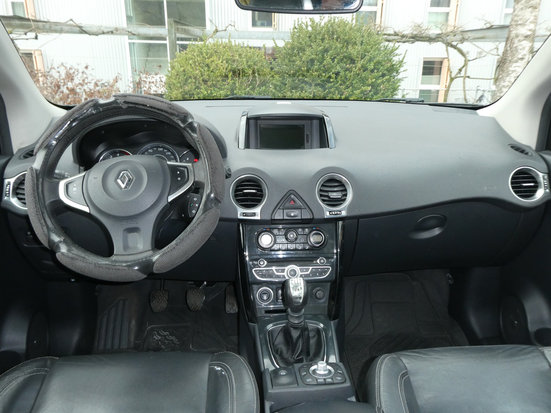 RENAULT Koleos 2.0 dCi Exception 4x4-image-12