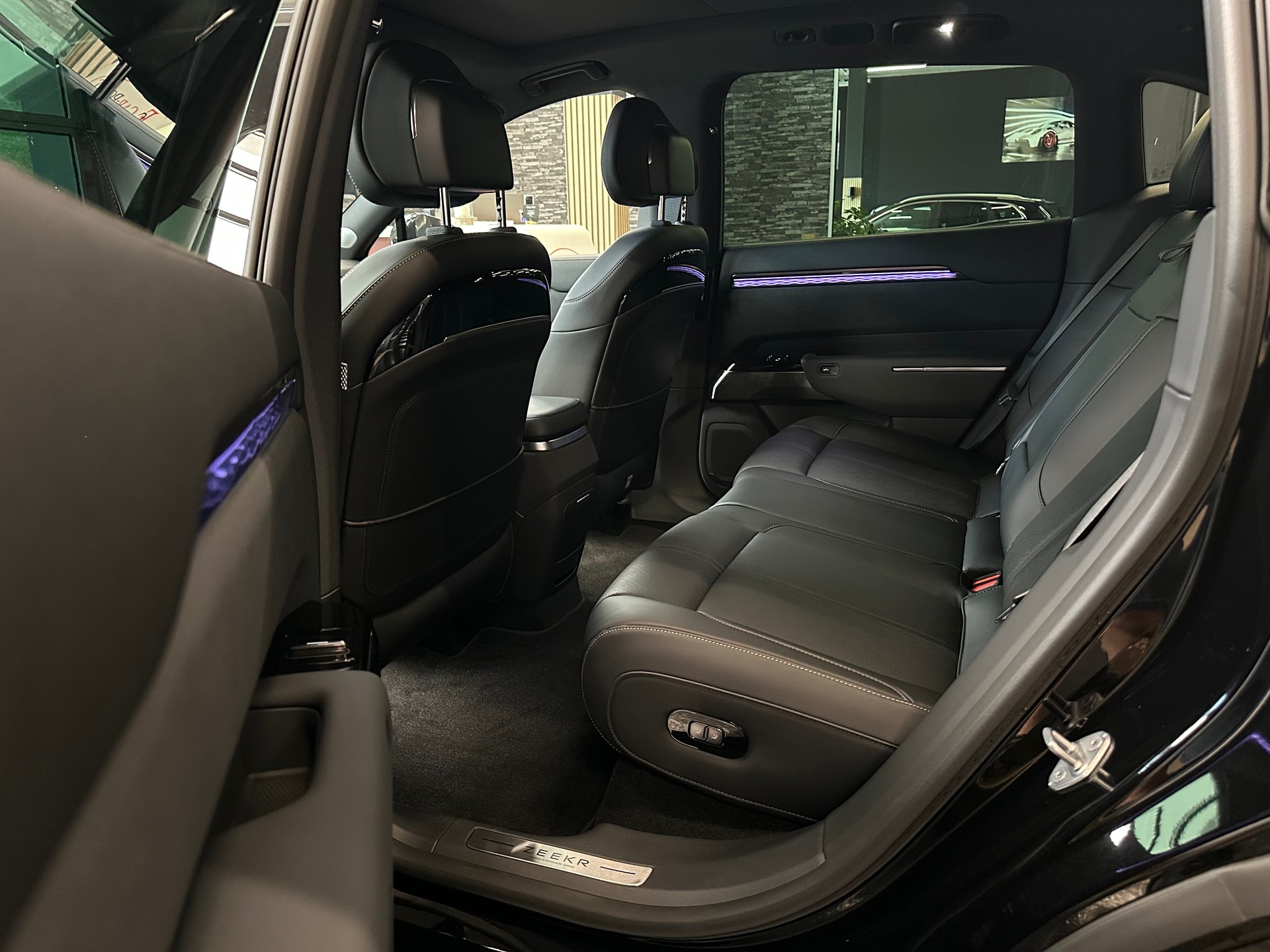 ZEEKR 7X 100kWh Privilege AWD-image-12