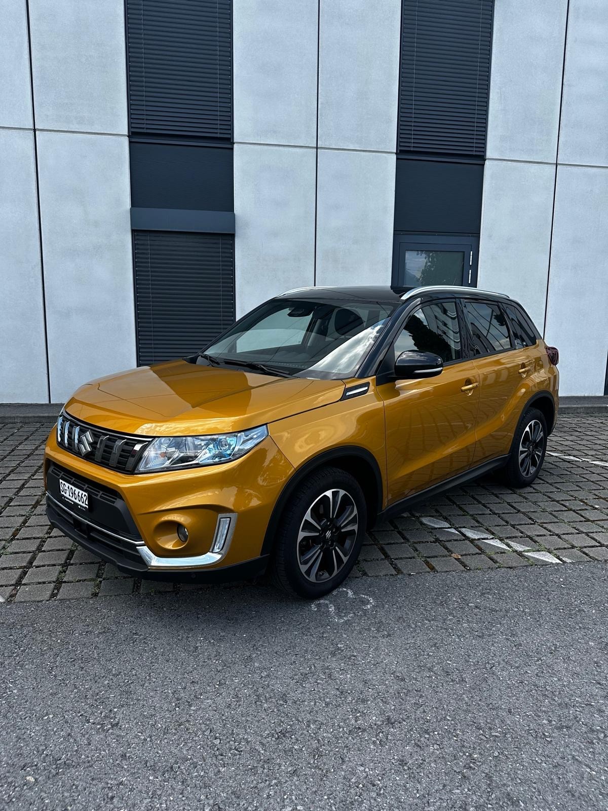 SUZUKI 1.4 T Compact Top 4x4-image-0