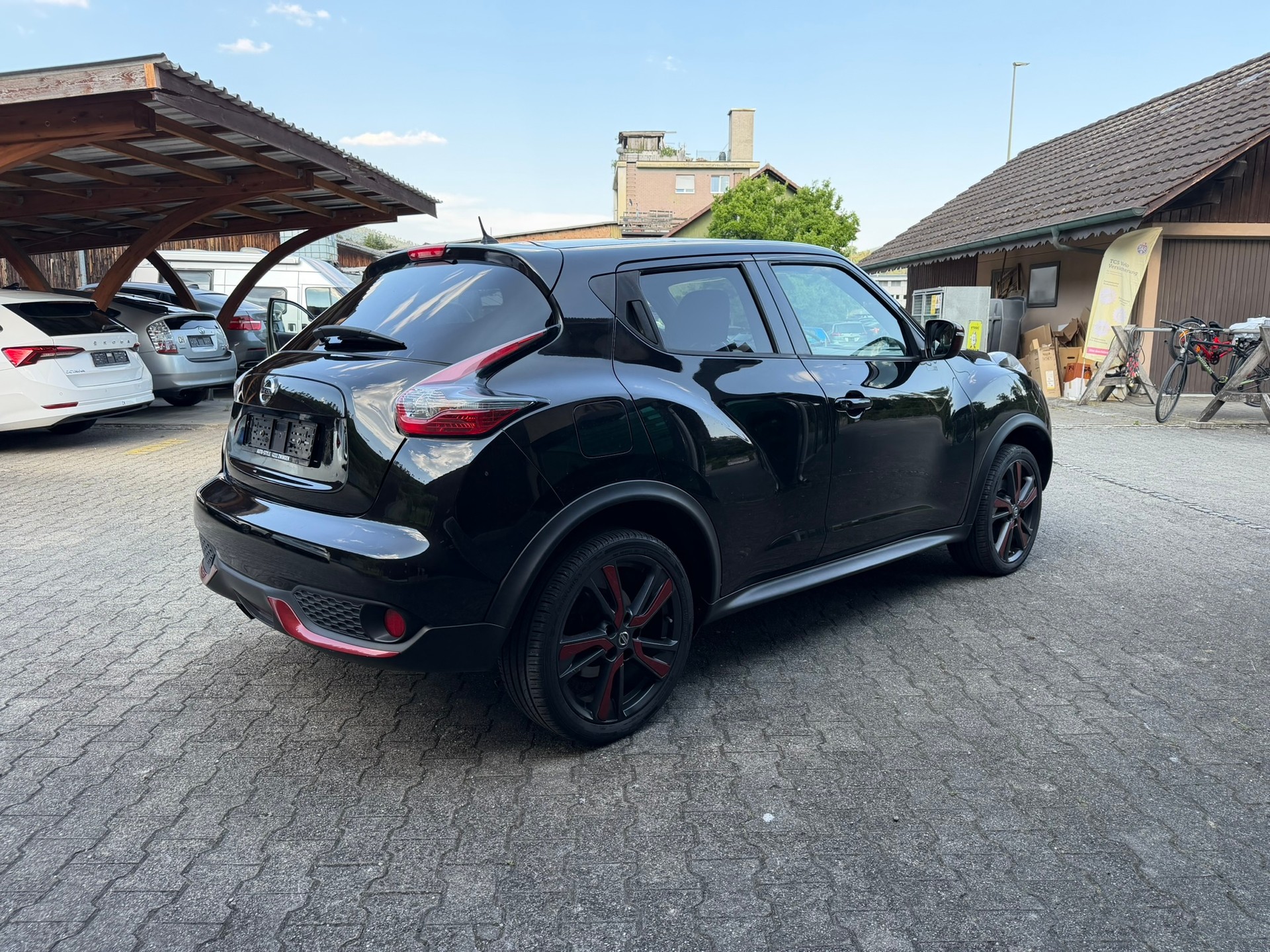 NISSAN Juke 1.6 DIG-T tekna 4x4 Xtronic M-CVT-image-3