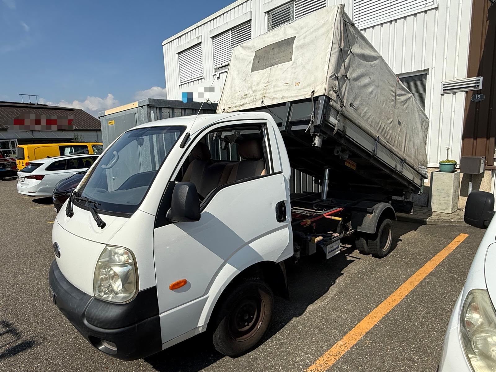 KIA K2500-image-0