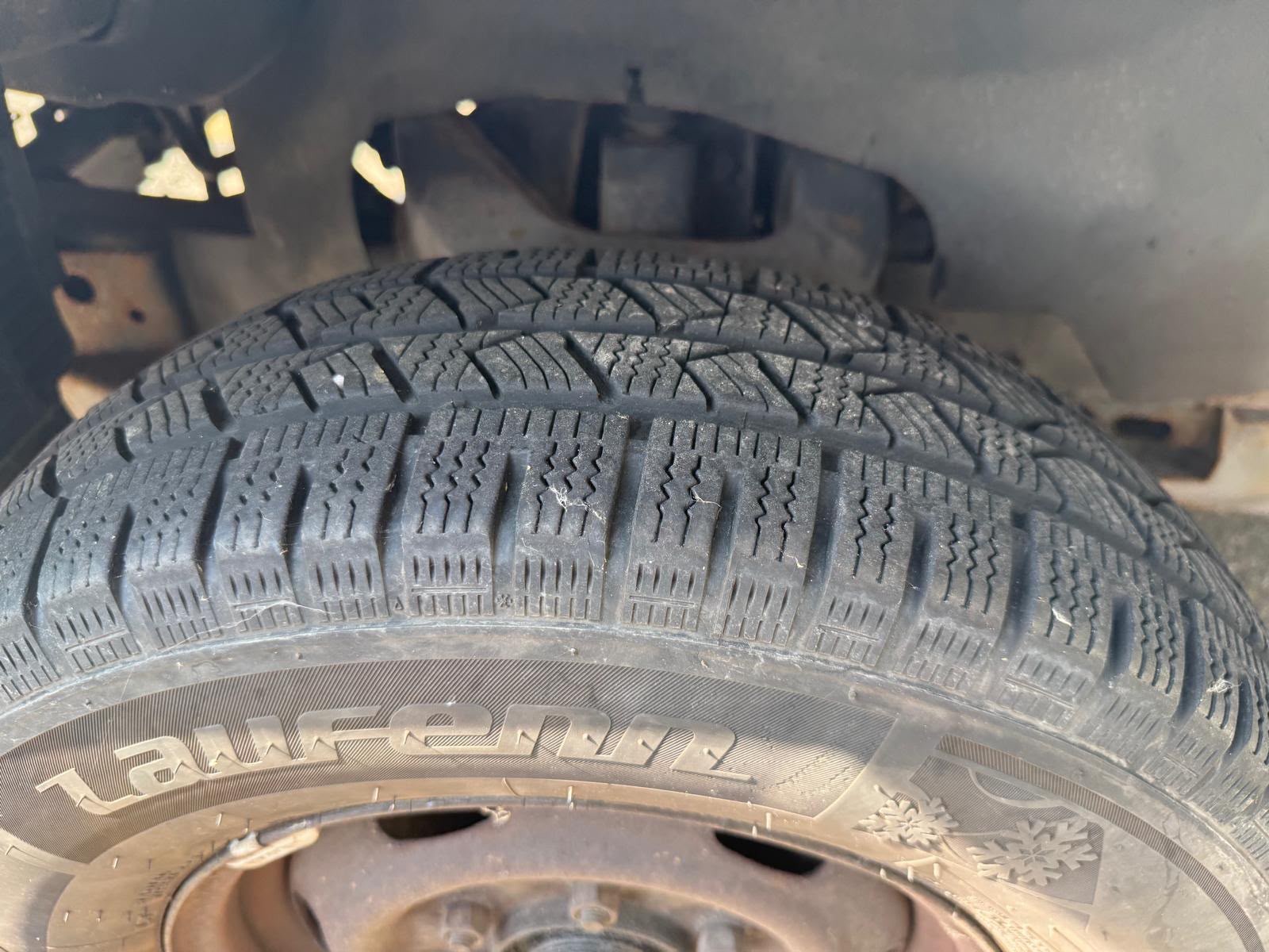 KIA K2500-image-4