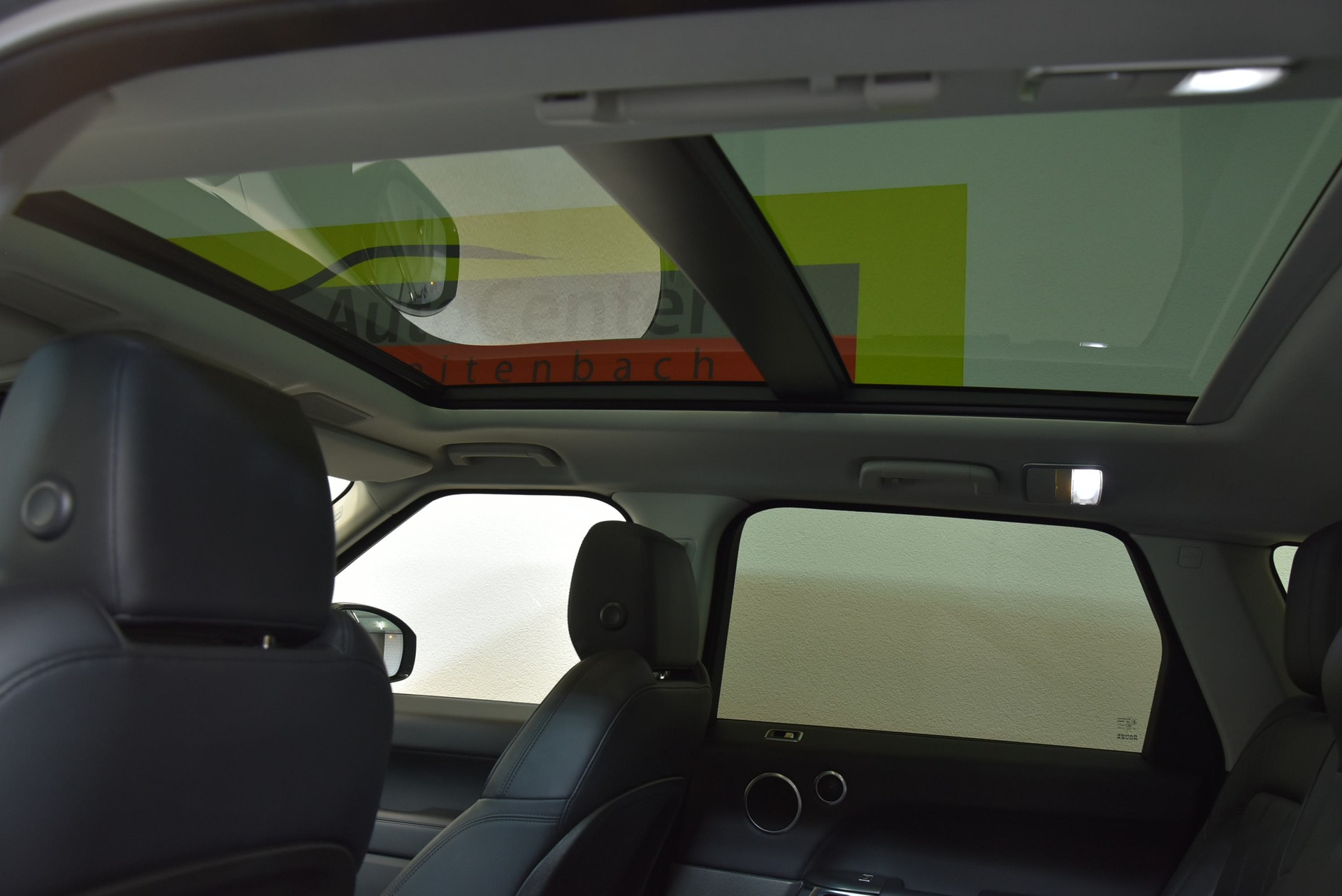 LAND ROVER Range Rover Sport 2.0 Si4 S Automatic-image-8