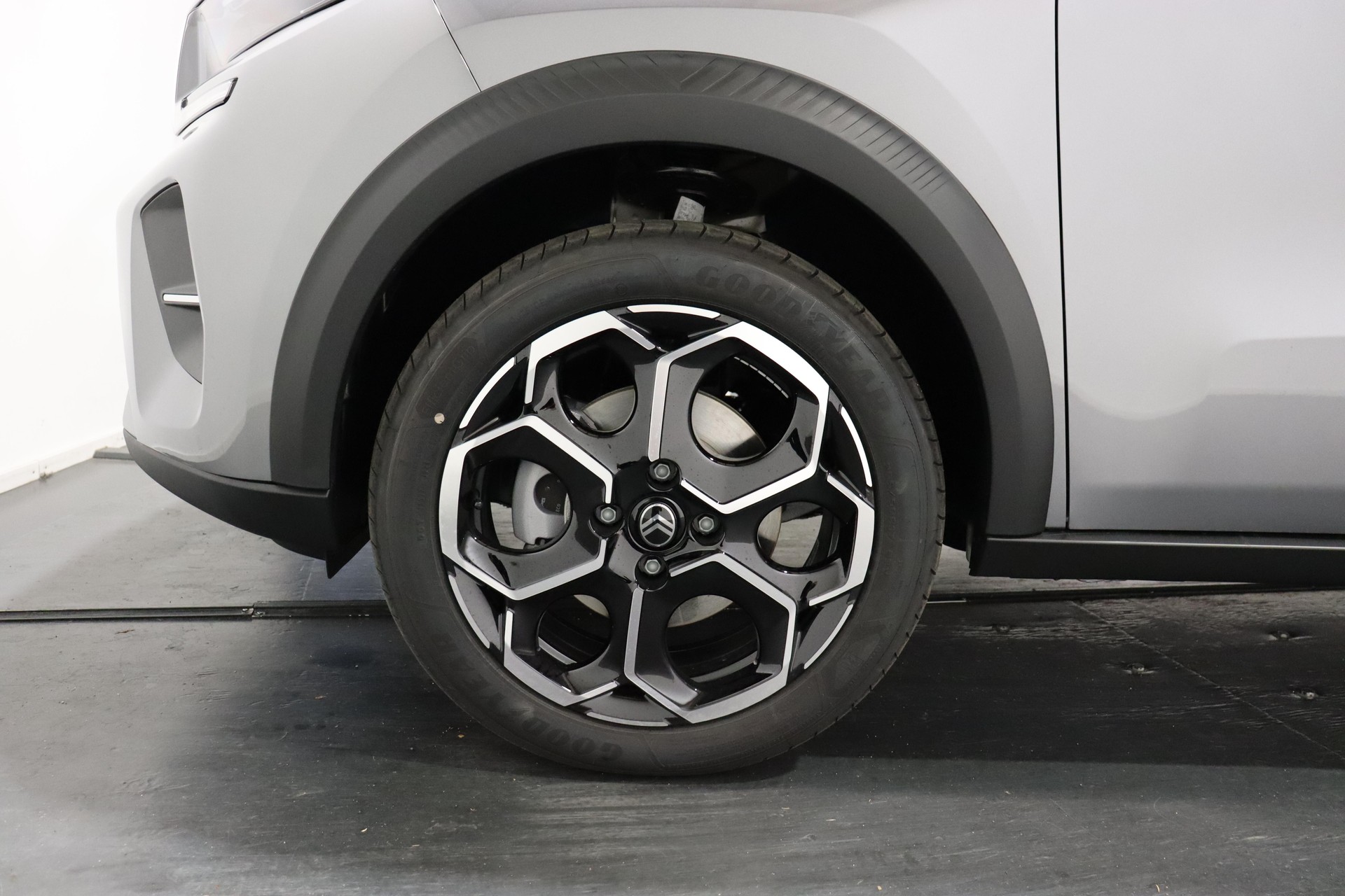 CITROEN C3 1.2 Hybrid Plus-image-6
