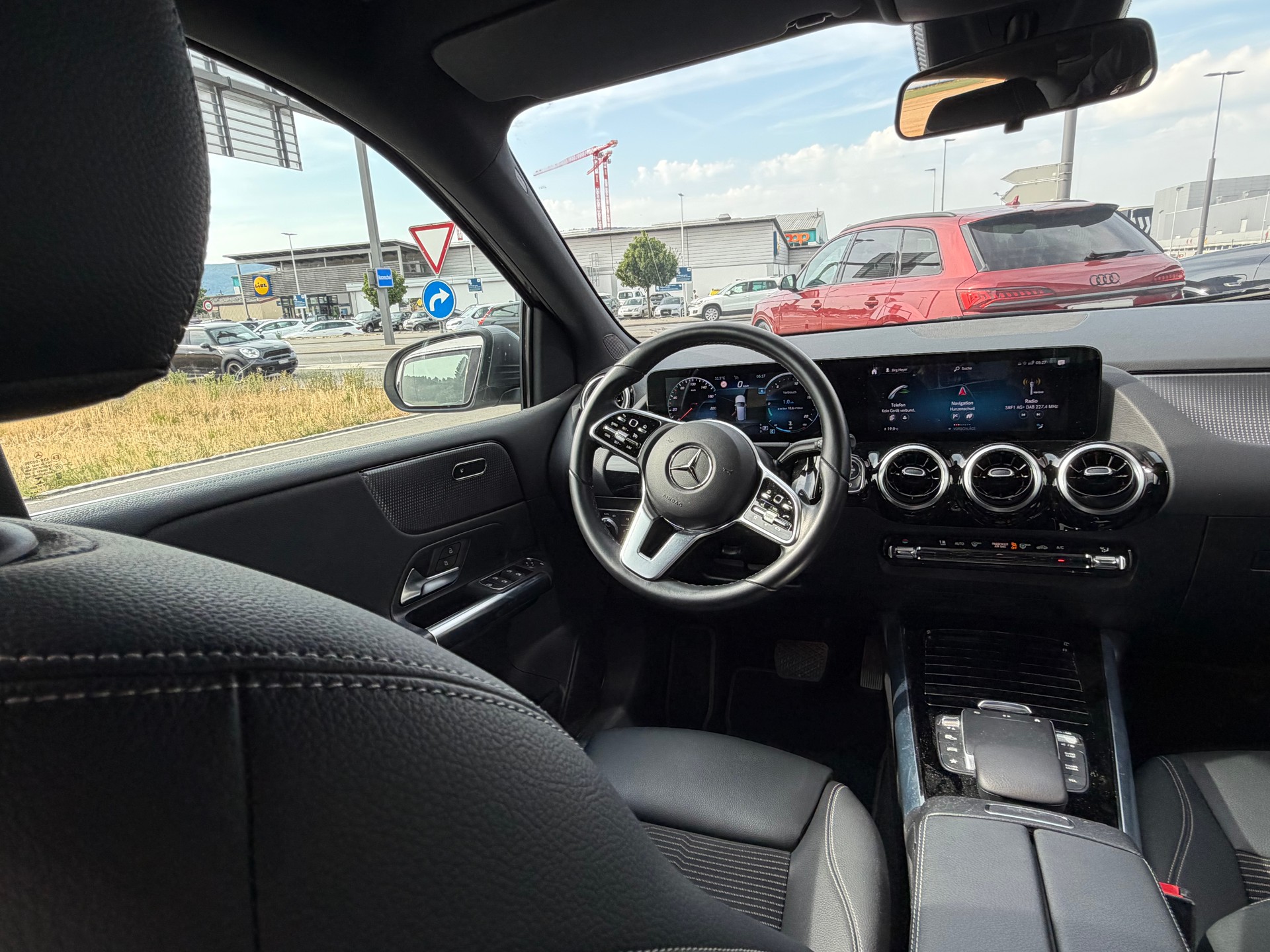 MERCEDES-BENZ B 200 Progressive 7G-DCT-image-11