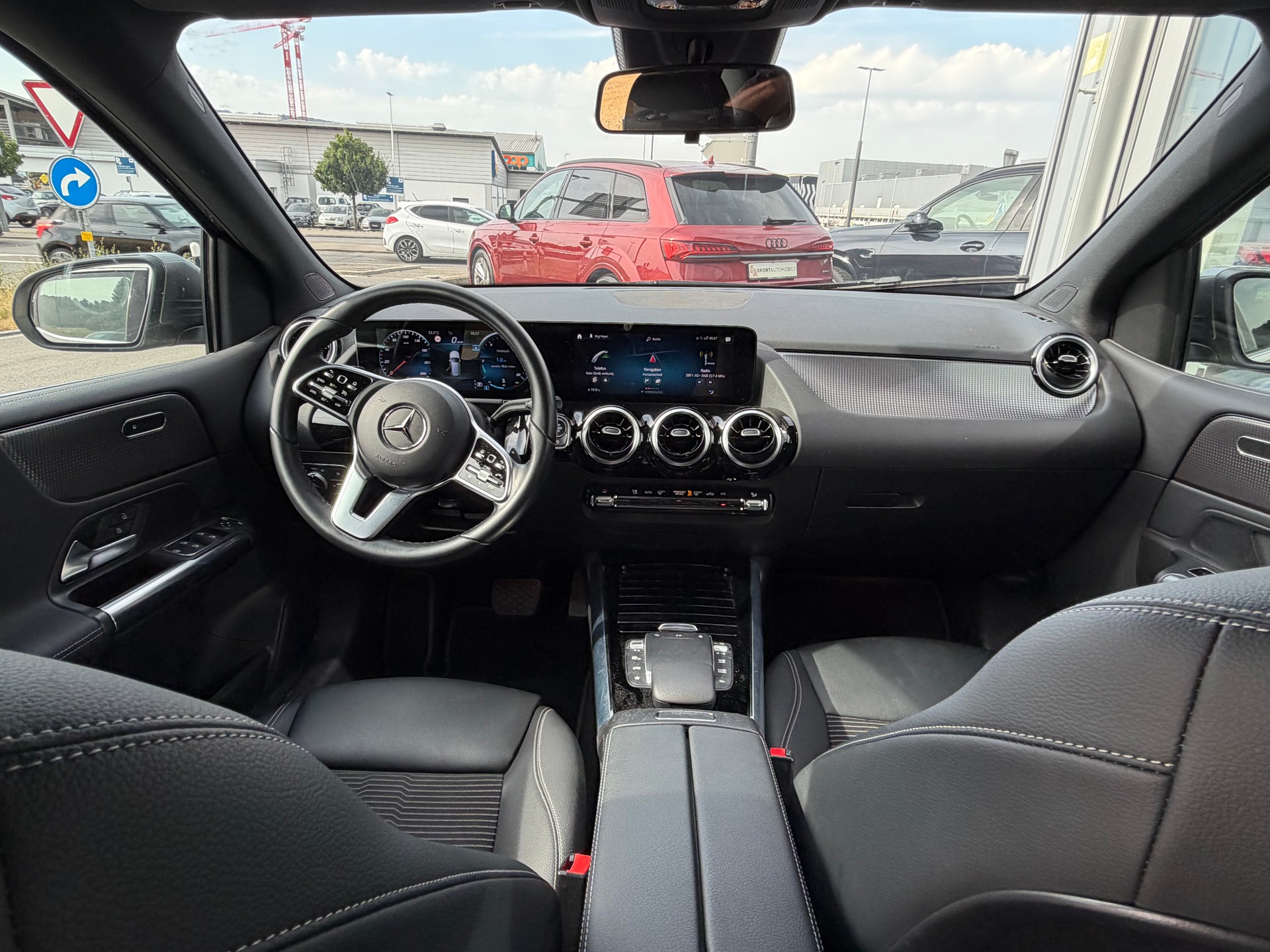 MERCEDES-BENZ B 200 Progressive 7G-DCT-image-10