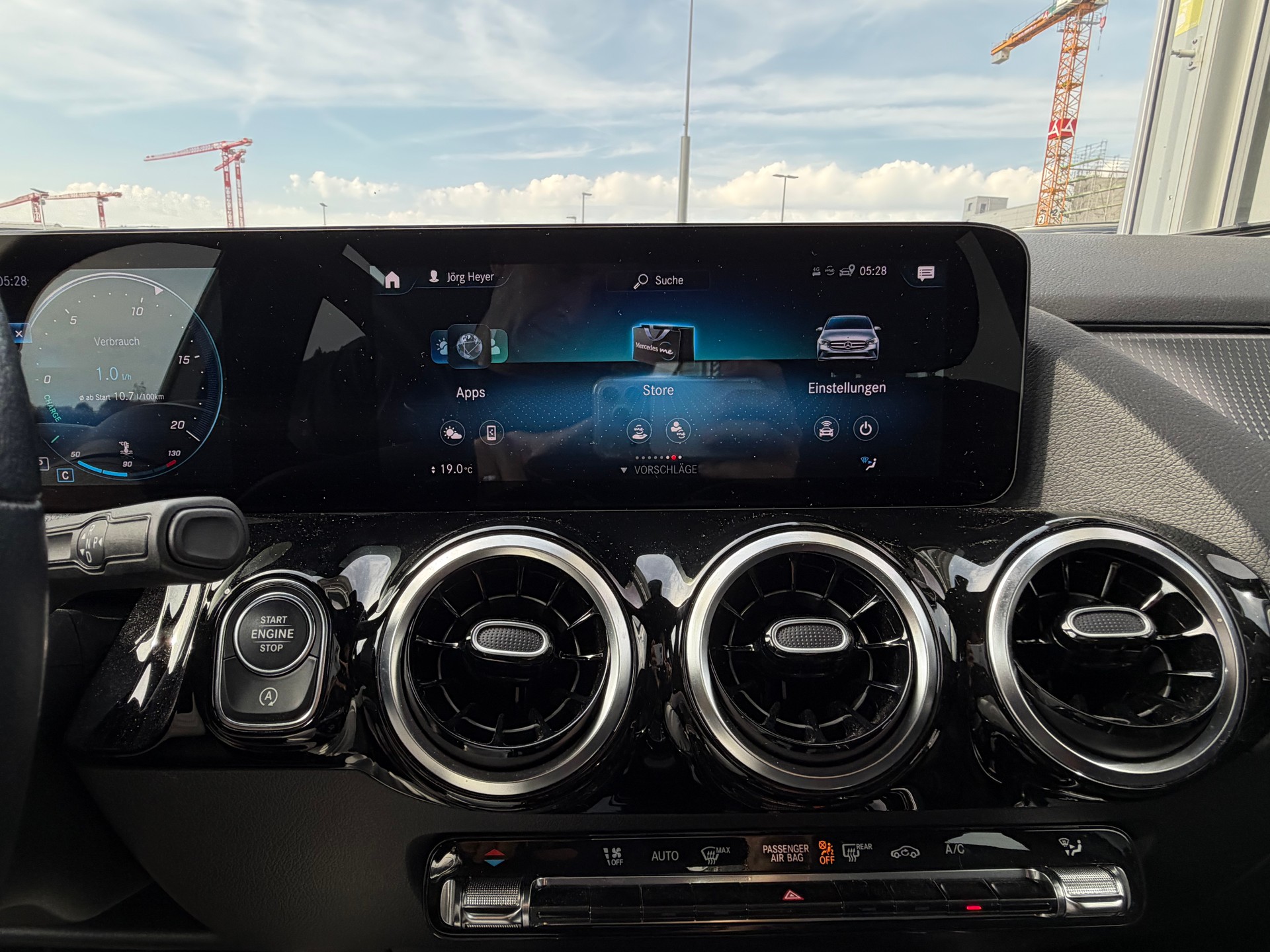 MERCEDES-BENZ B 200 Progressive 7G-DCT-image-17