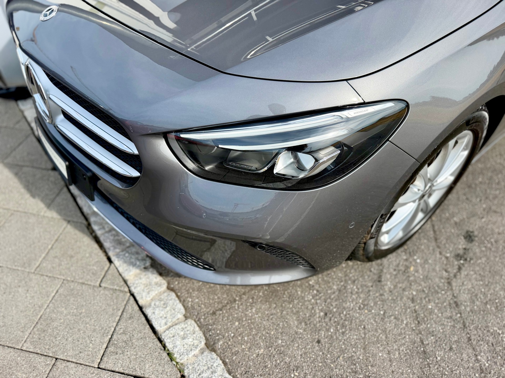 MERCEDES-BENZ B 200 Progressive 7G-DCT-image-4